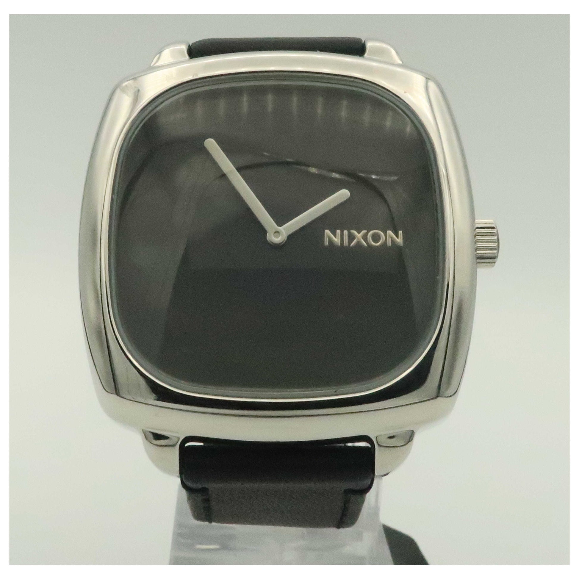 Front view of Nixon The Shutter Women's Japanese Quartz (Battery-Powered) Watch A286000-00