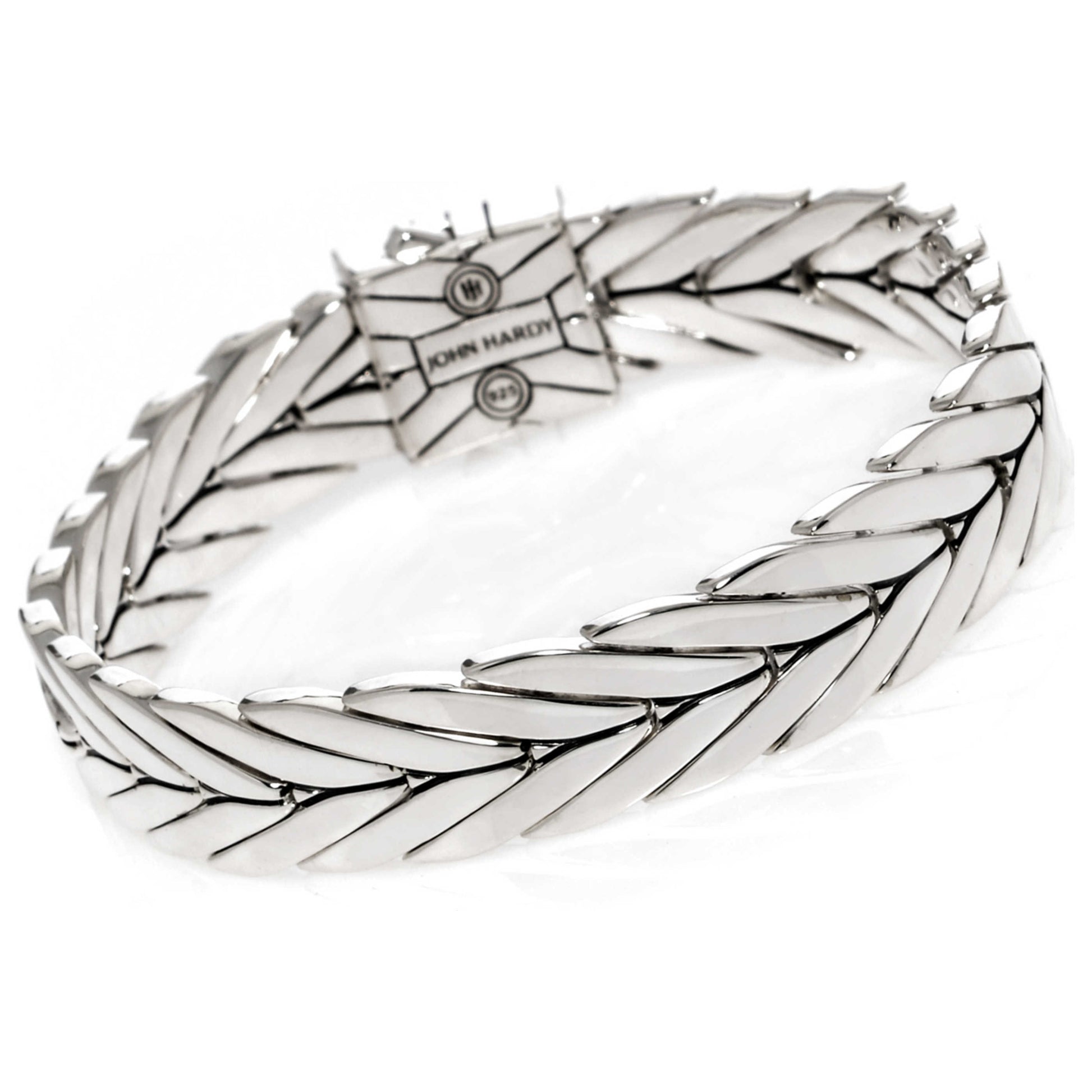 Front view of John Hardy Elegant Women's Bracelet BBP932702DIXM