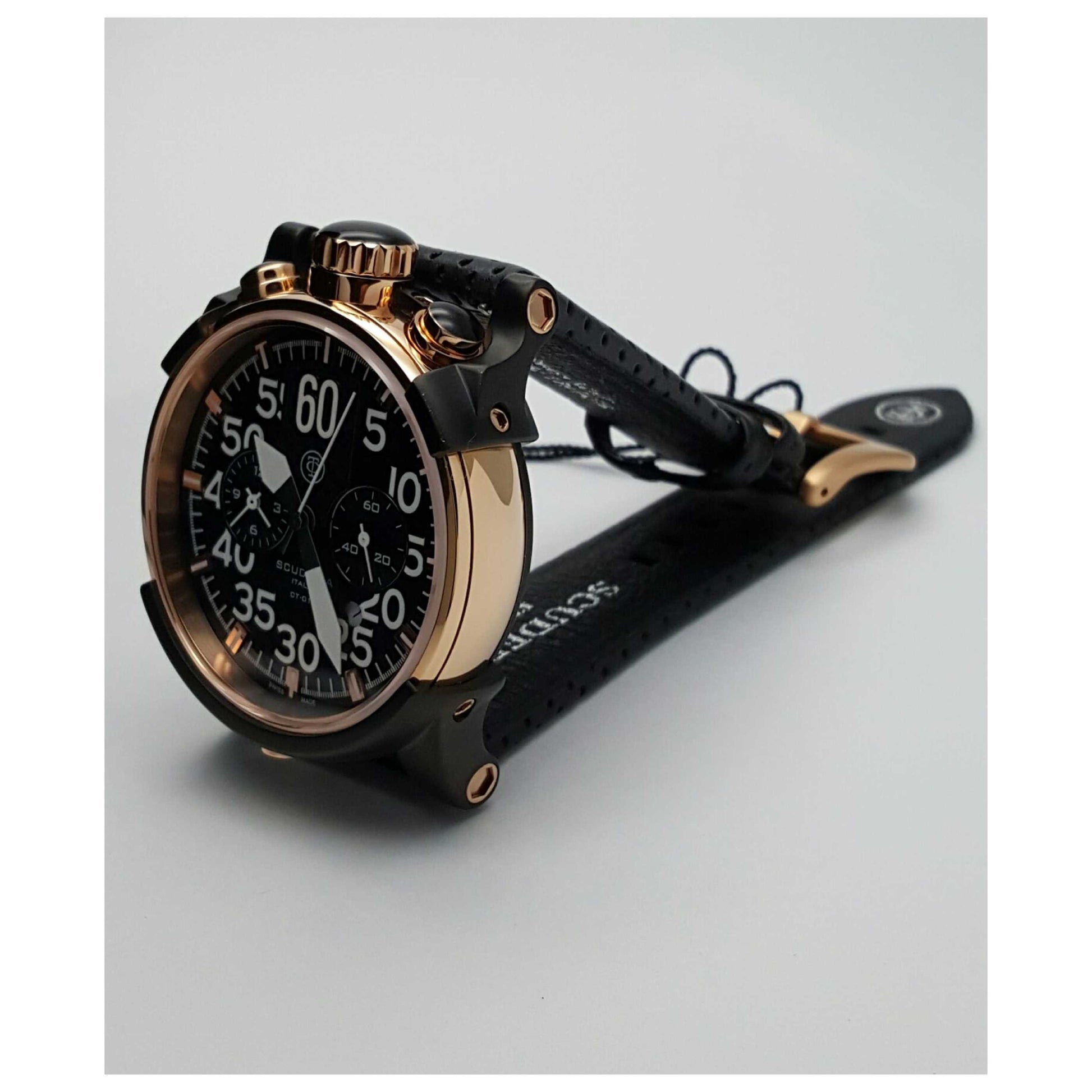Left view of CT Scuderia Saturno Men's Quartz Watch CS10102