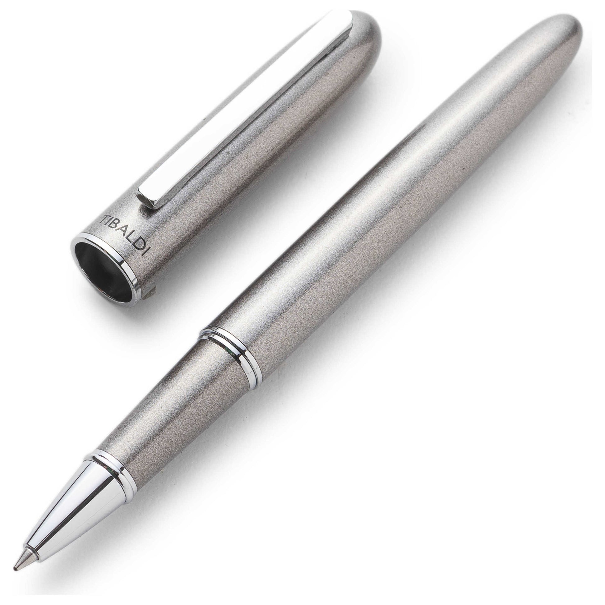 Right view of Tibaldi by Montegrappa Capture Pen DSC-10370_RB