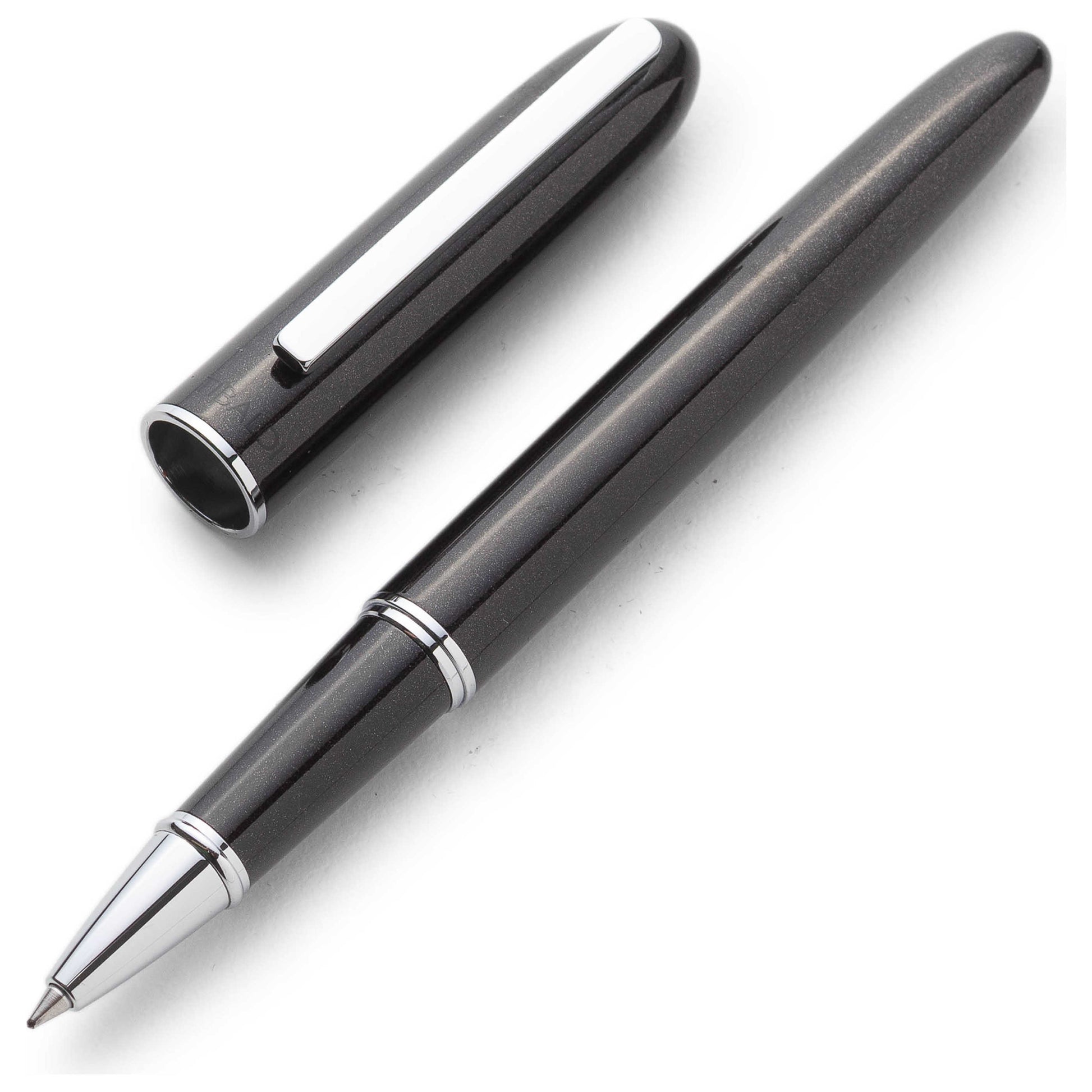 Left view of Tibaldi by Montegrappa Star Pen DSC-237_RB