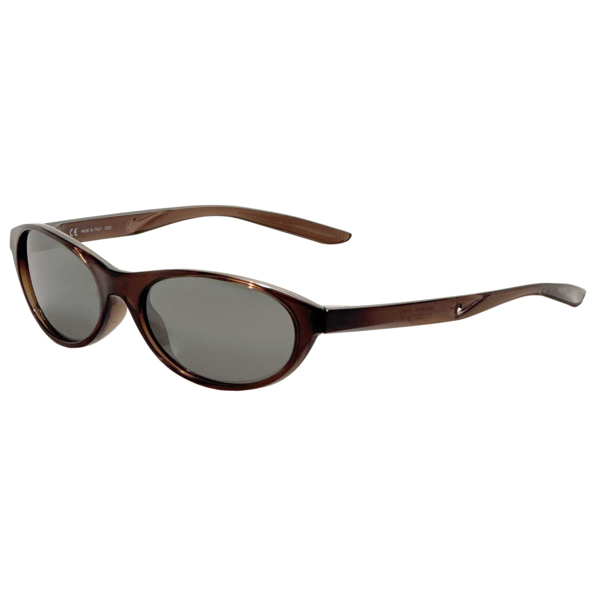 Front view of Nike Retro Unisex Sunglasses DV6952-011-57