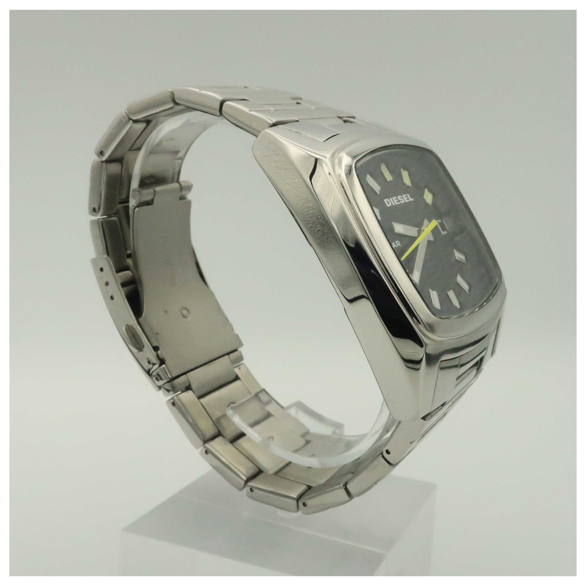 Diesel Bracelet Men's Japanese Quartz (Battery-Powered) Watch DZ1556-PO - Image #3