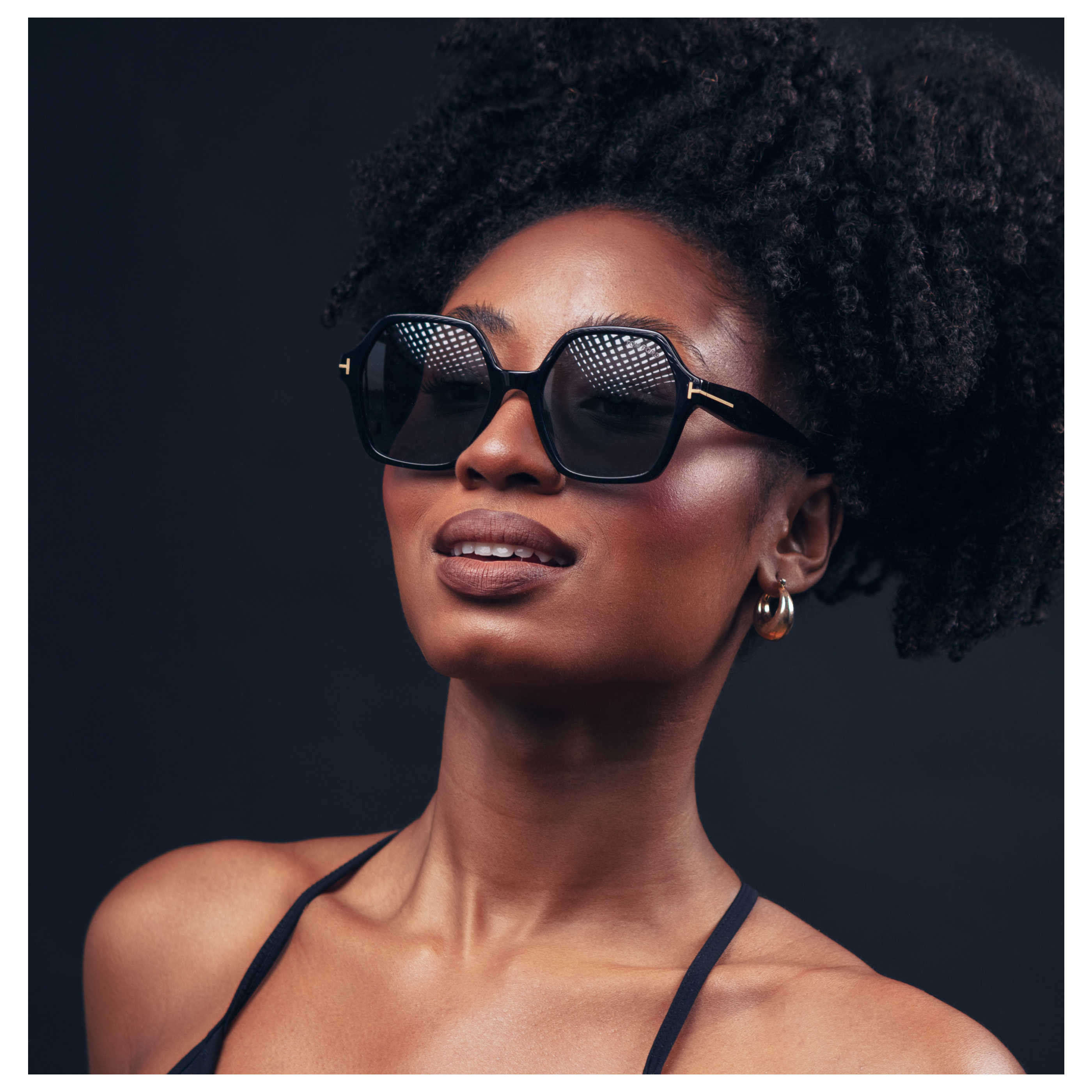 トムフォード TF1032F 01A 56 サングラス スモーク ブラック Tom Ford Women's Sunglasses FT1032-01A-56 – Ashford.com