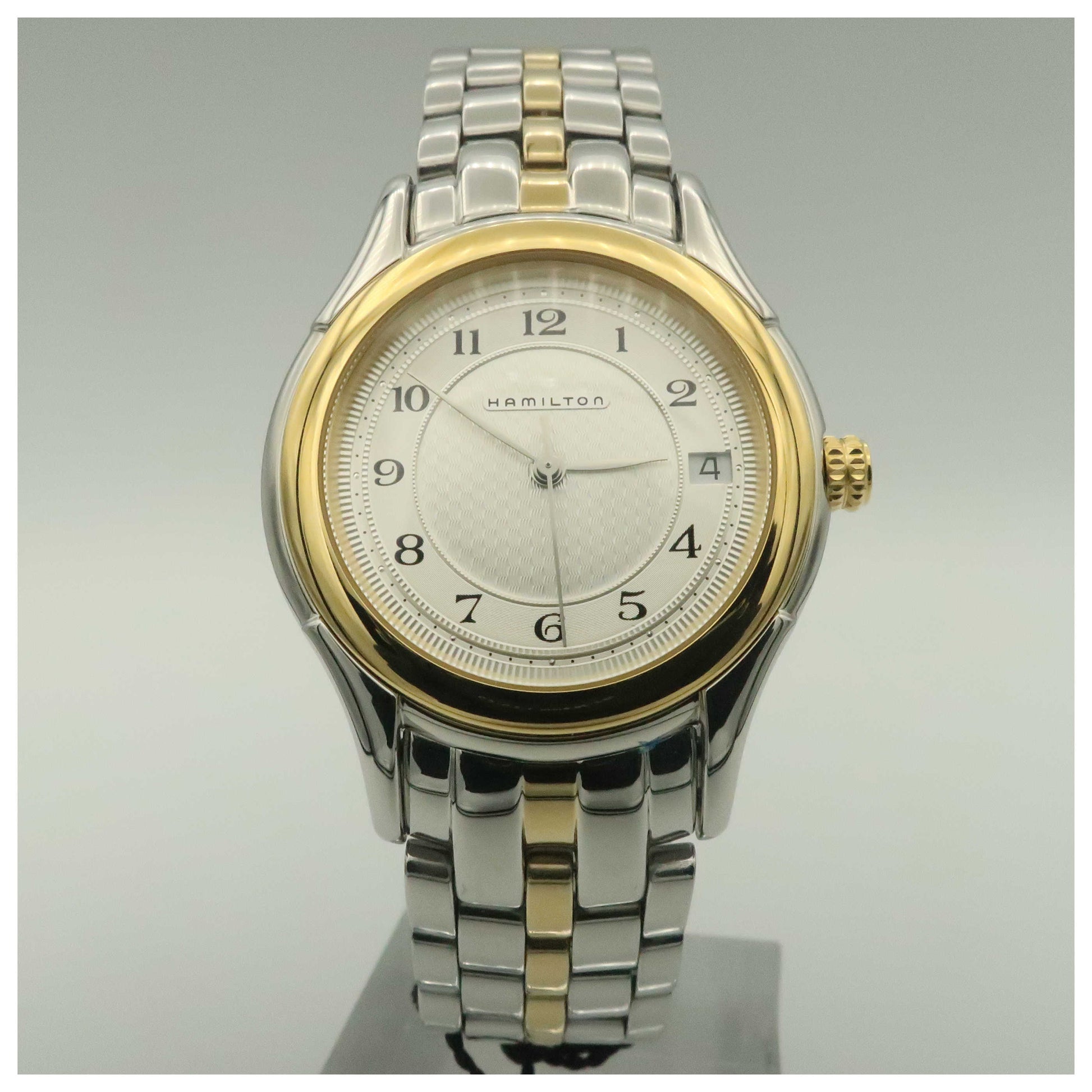 Front view of Hamilton Linwood Men's Swiss Quartz (Battery-Powered) Watch H18421253-PO