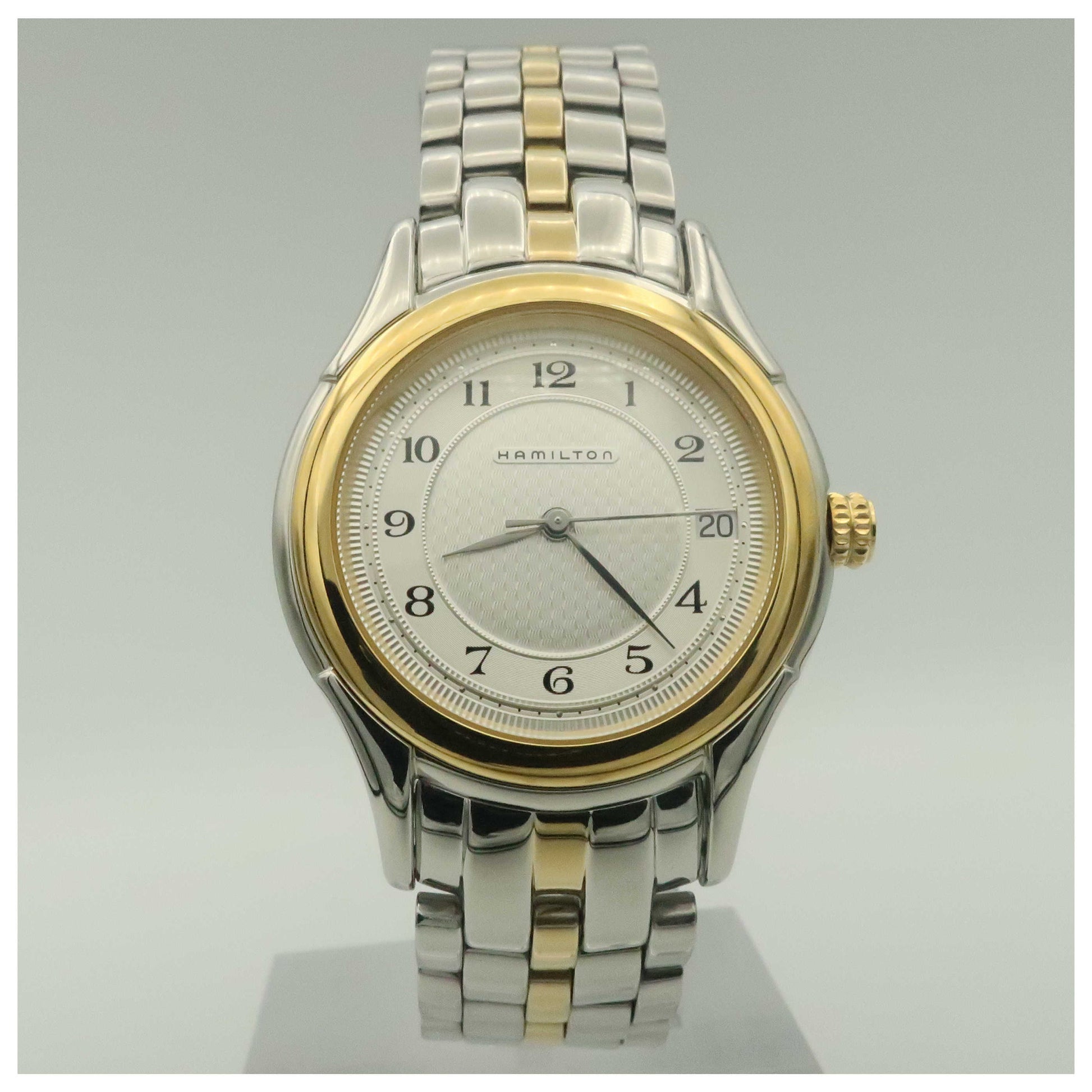 Front view of Hamilton Linwood Men's Swiss Quartz (Battery-Powered) Watch H18421253-SDV