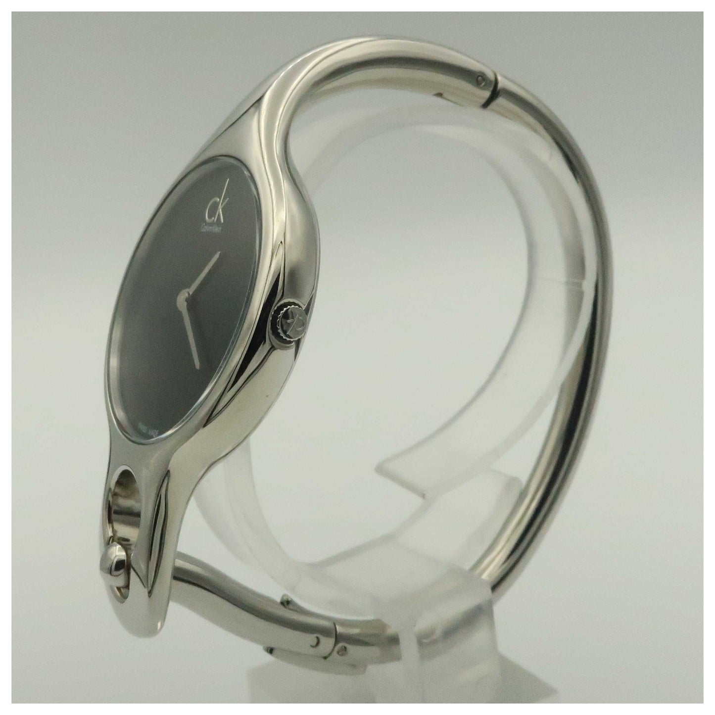 Calvin Klein Air Women's Swiss Quartz (Battery-Powered) Watch K1N23102-SDV - Image #4