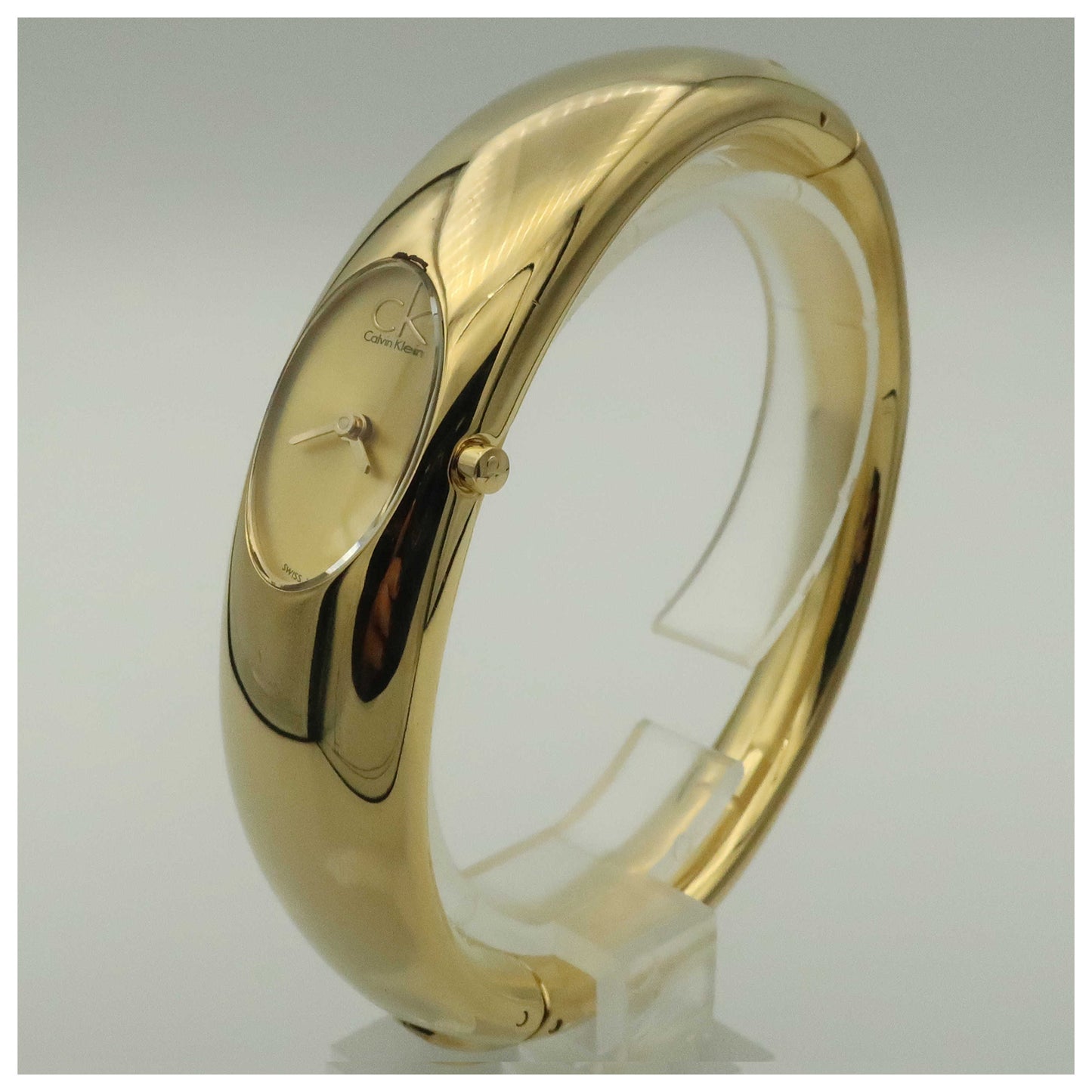 Calvin Klein Exquisite Women's Swiss Quartz (Battery-Powered) Watch K1Y22209-PO - Image #4