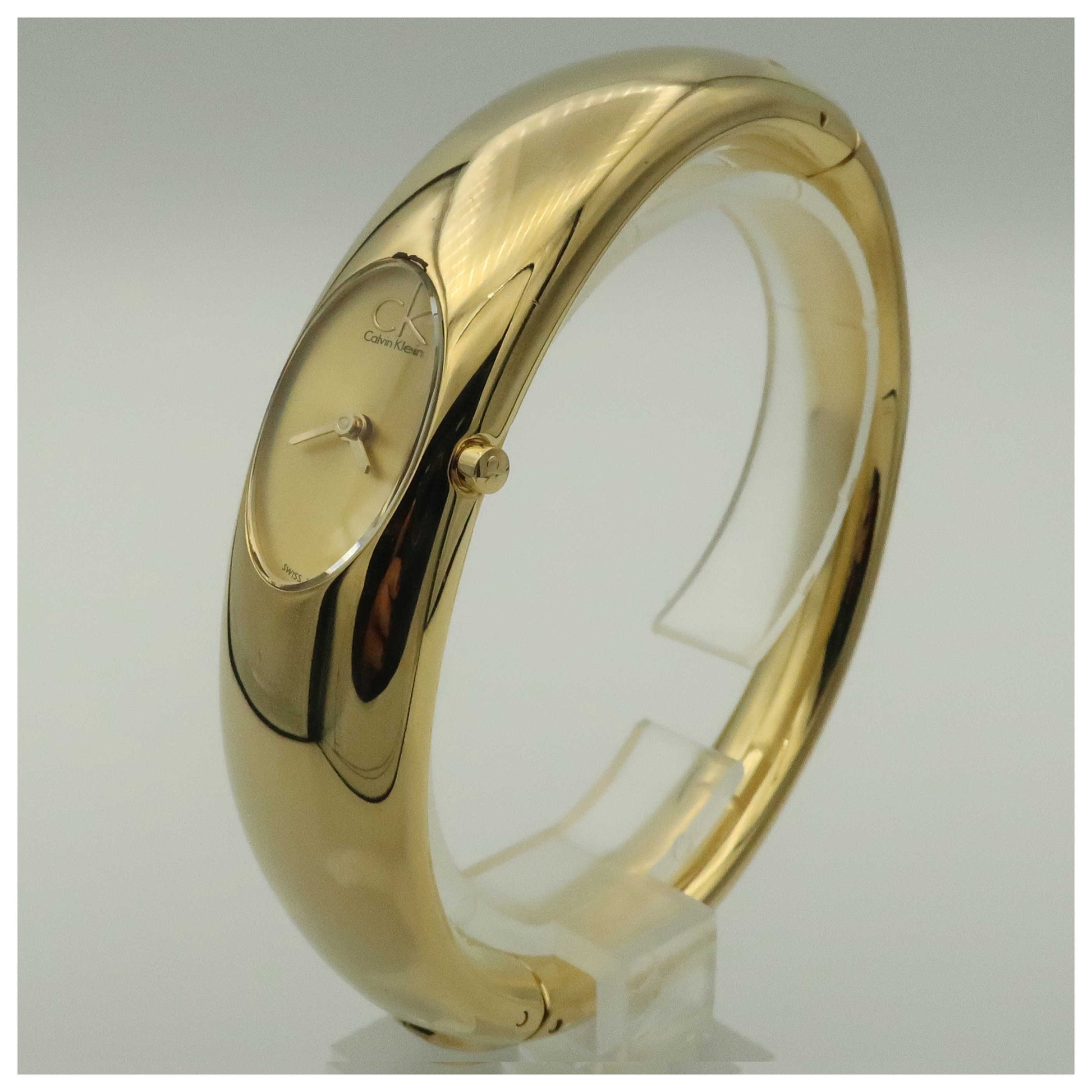 Calvin Klein Exquisite Women's Swiss Quartz (Battery-Powered) Watch K1Y22209-PO - Image #4