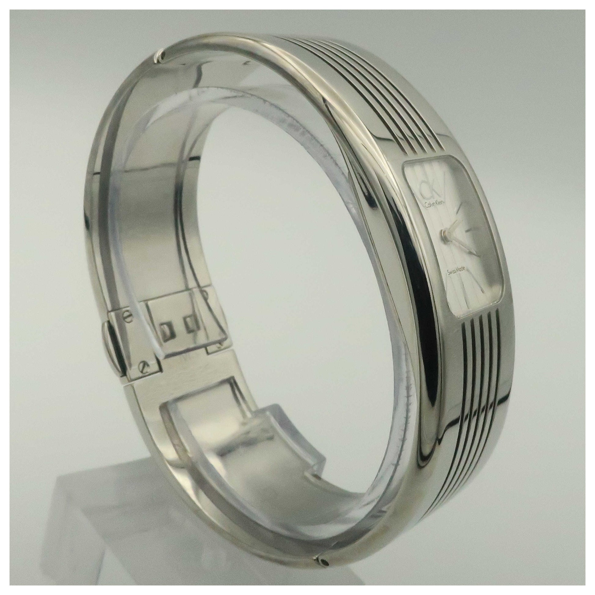 Calvin Klein Fractal Women's Swiss Quartz (Battery-Powered) Watch K8122120-PO - Image #3