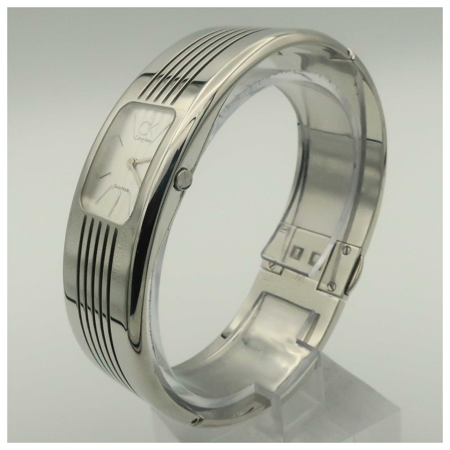 Calvin Klein Fractal Women's Swiss Quartz (Battery-Powered) Watch K8122120-PO - Image #4