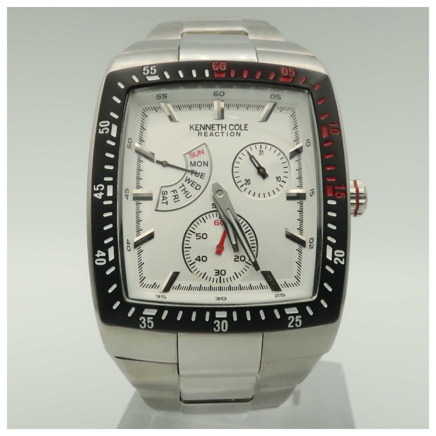 Front view of Kenneth Cole Days Gone By Men's Quartz Watch KC3766-PO