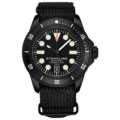 Front view of Stuhrling Aquadiver Men's Quartz Watch M14900