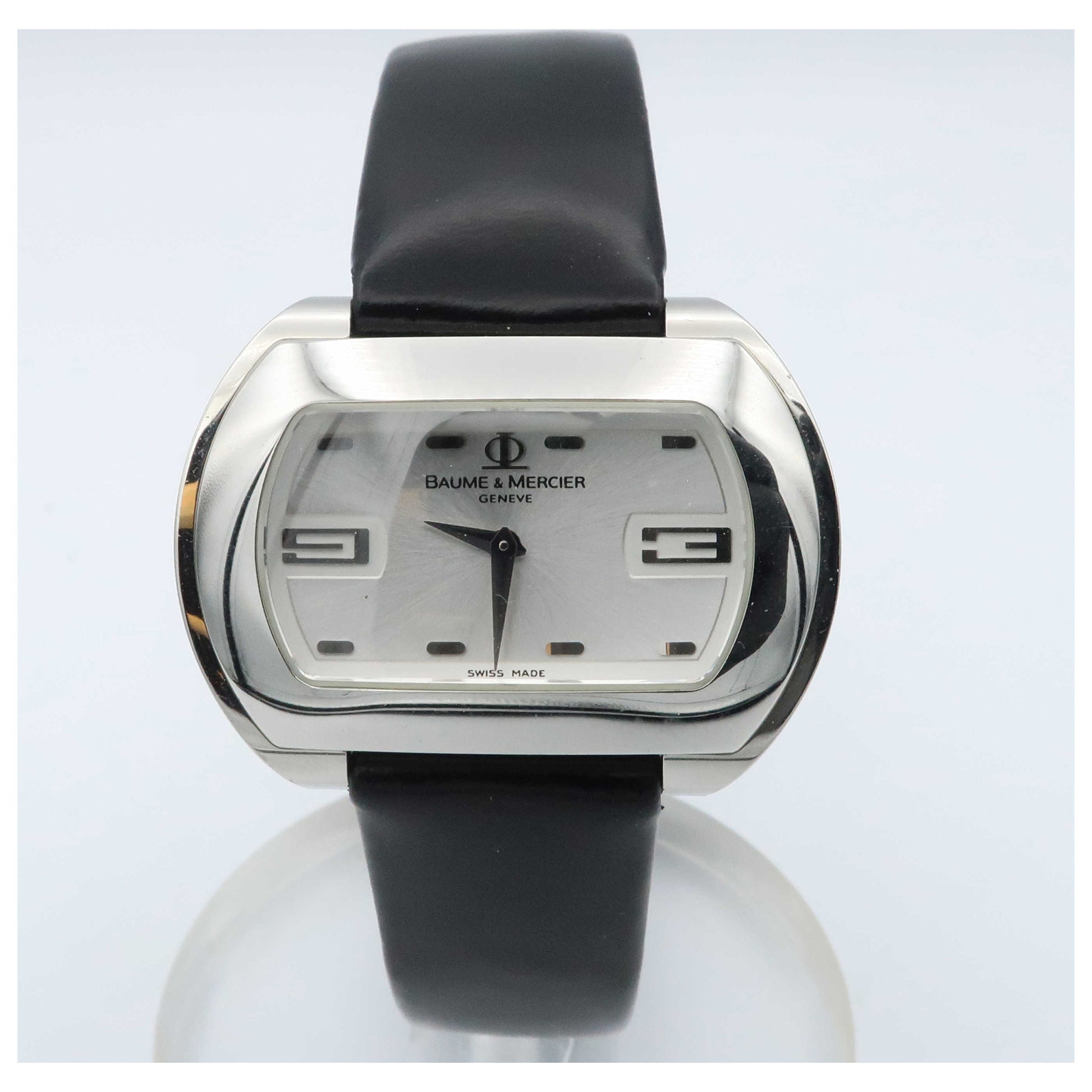 Front view of Baume and Mercier Hampton Women's Swiss Quartz (Battery-Powered) Watch MOAO8339-SDV