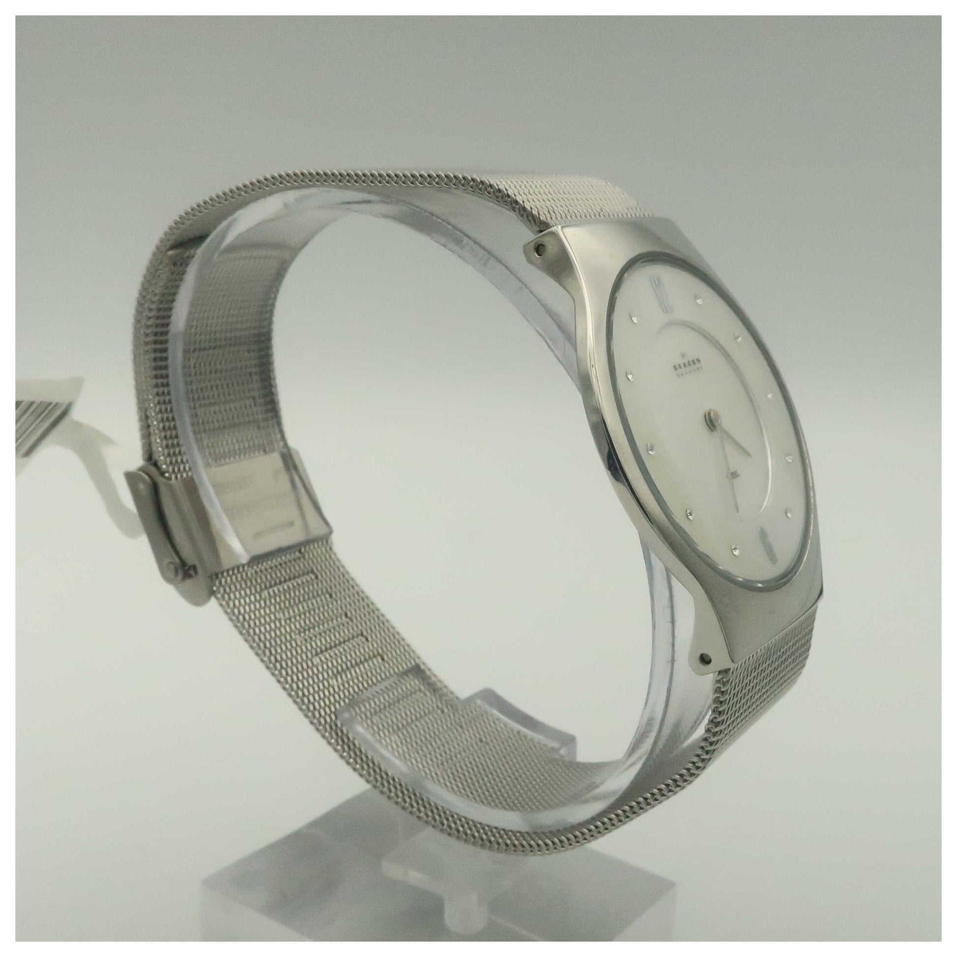 Skagen Mesh Women's Japanese Quartz (Battery-Powered) Watch O233LSSW-SD - Image #3