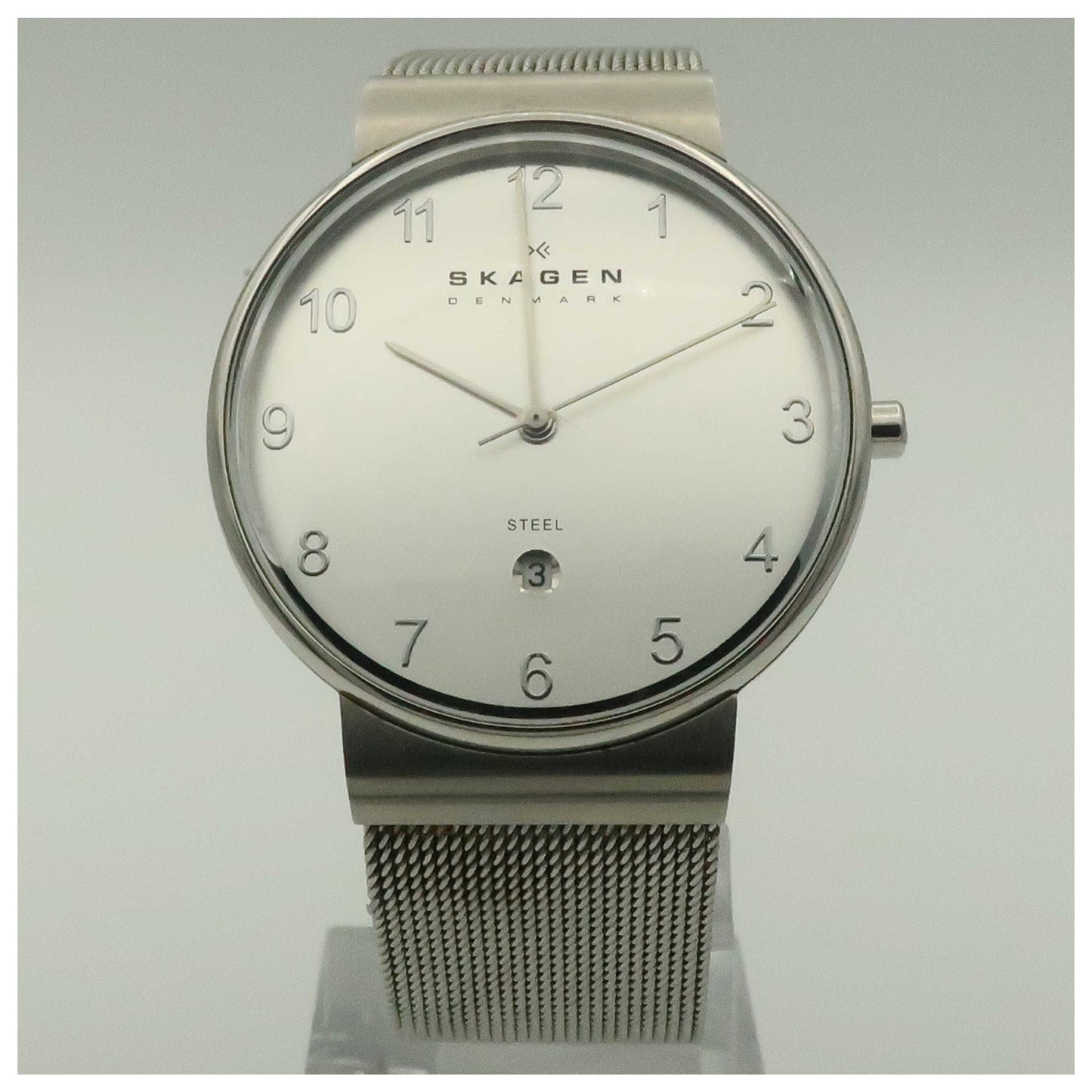 Front view of Skagen Mesh Men's Quartz Watch O355LSSCA-SDV