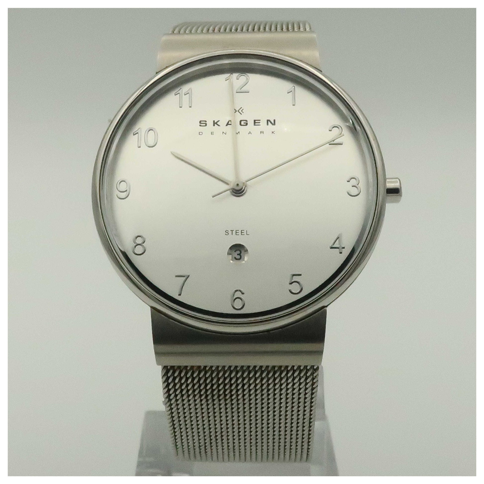Front view of Skagen Mesh Men's Quartz Watch O355LSSCA-SDV