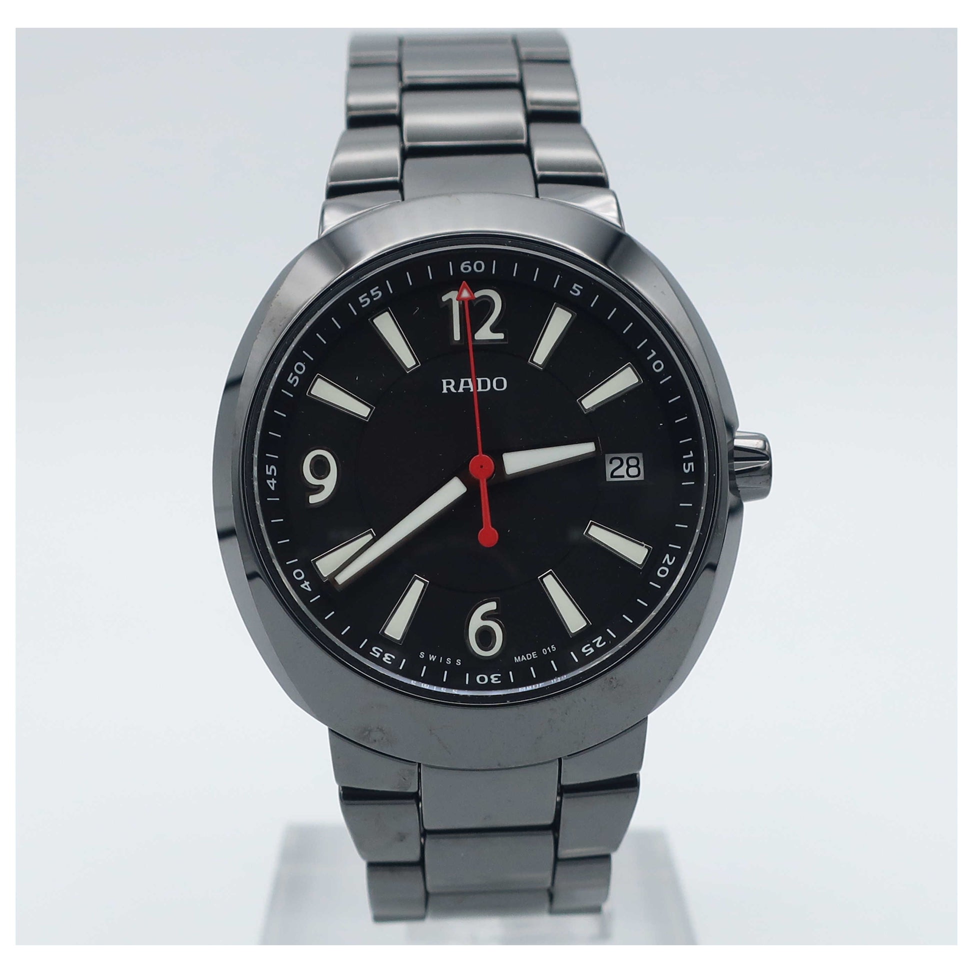 Front view of Rado D-Star Men's Swiss Quartz (Battery-Powered) Watch R15518152-SDV