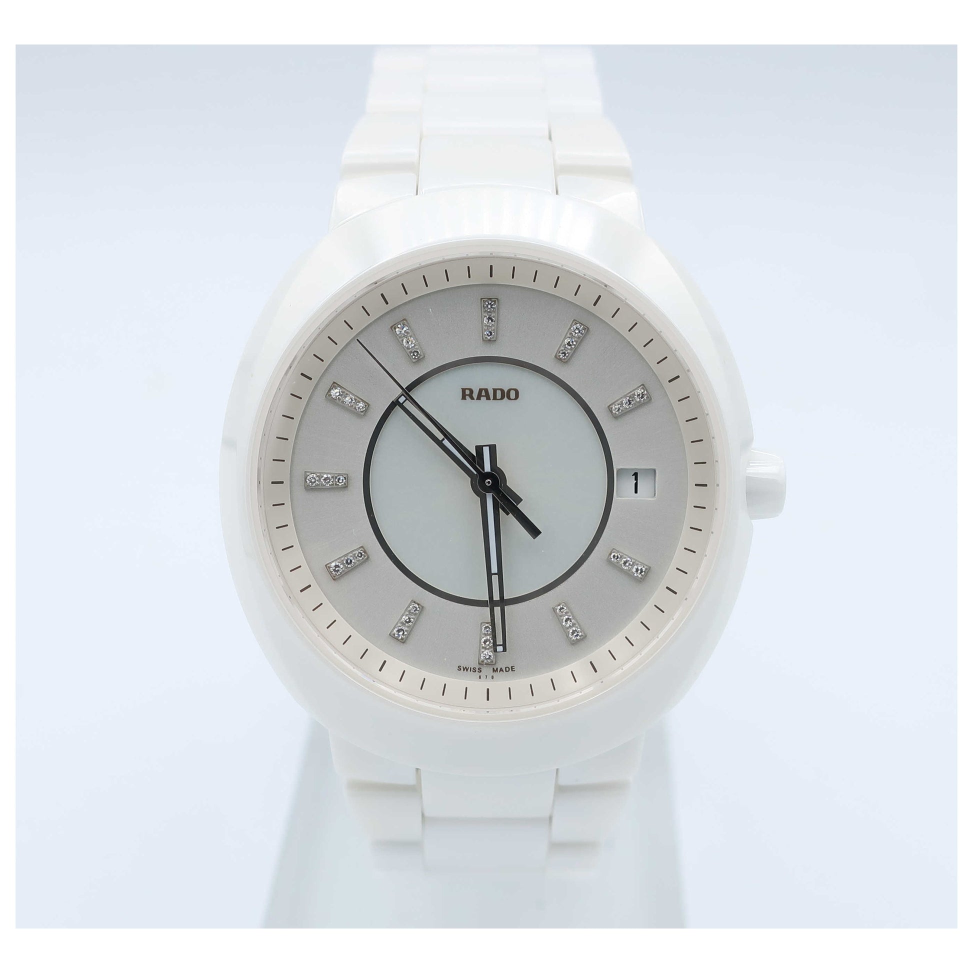 Front view of Rado D-Star Women's Swiss Quartz (Battery-Powered) Watch R15519702-SD