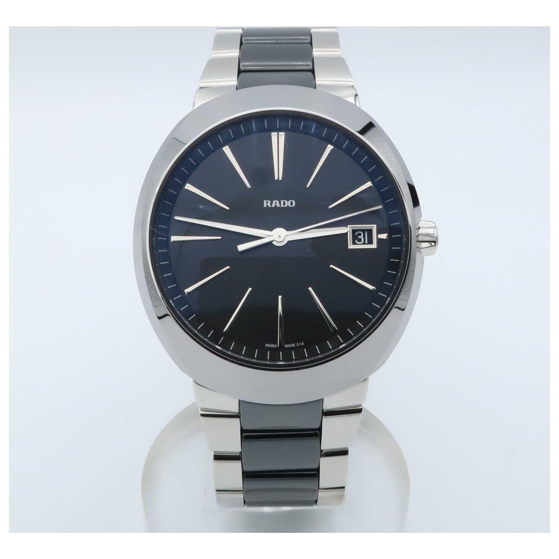 Front view of Rado D-Star Men's Swiss Quartz (Battery-Powered) Watch R15943162-SDV2