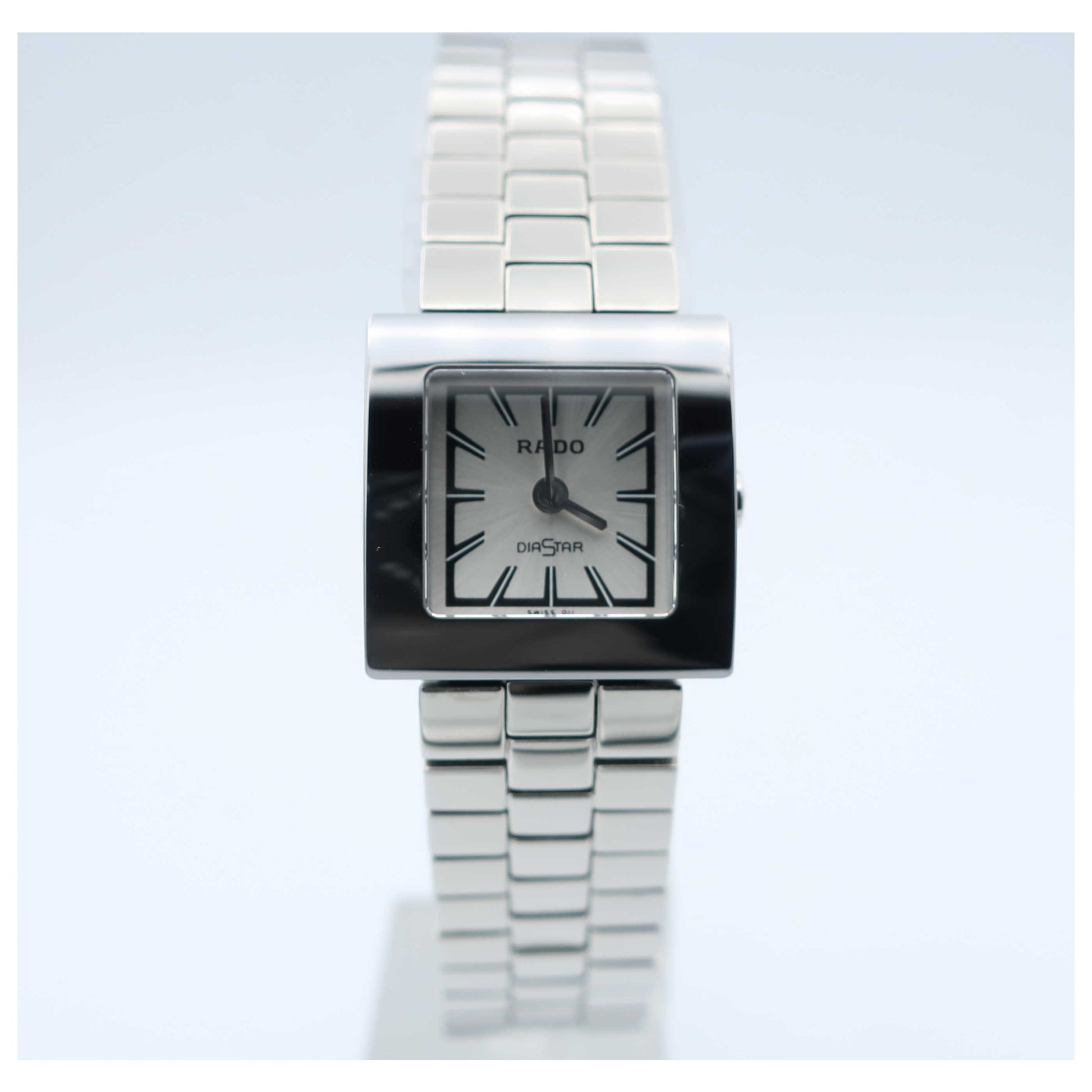 Front view of Rado Diastar Women's Swiss Quartz (Battery-Powered) Watch R18682113-SD