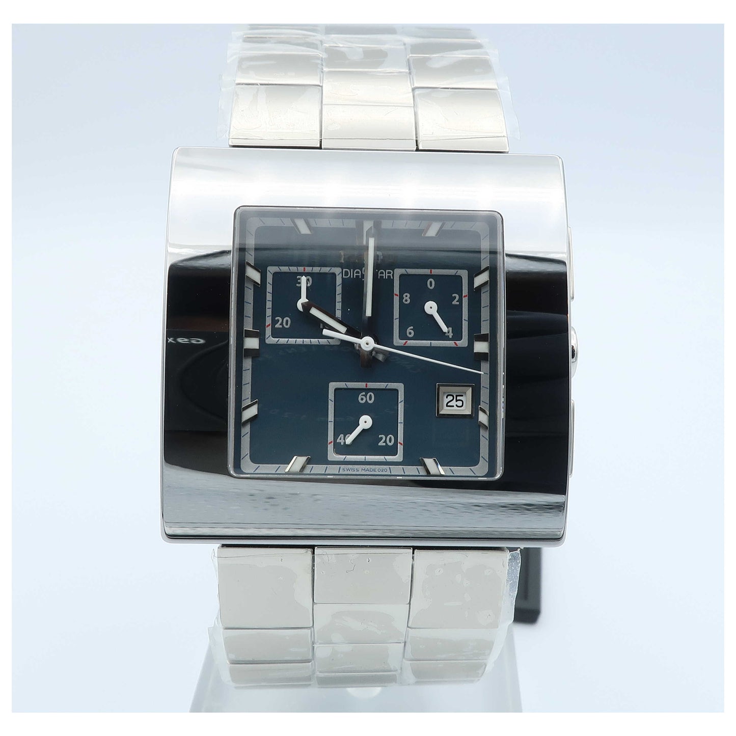 Front view of Rado Diastar Men's Swiss Quartz (Battery-Powered) Watch R18683203-SD