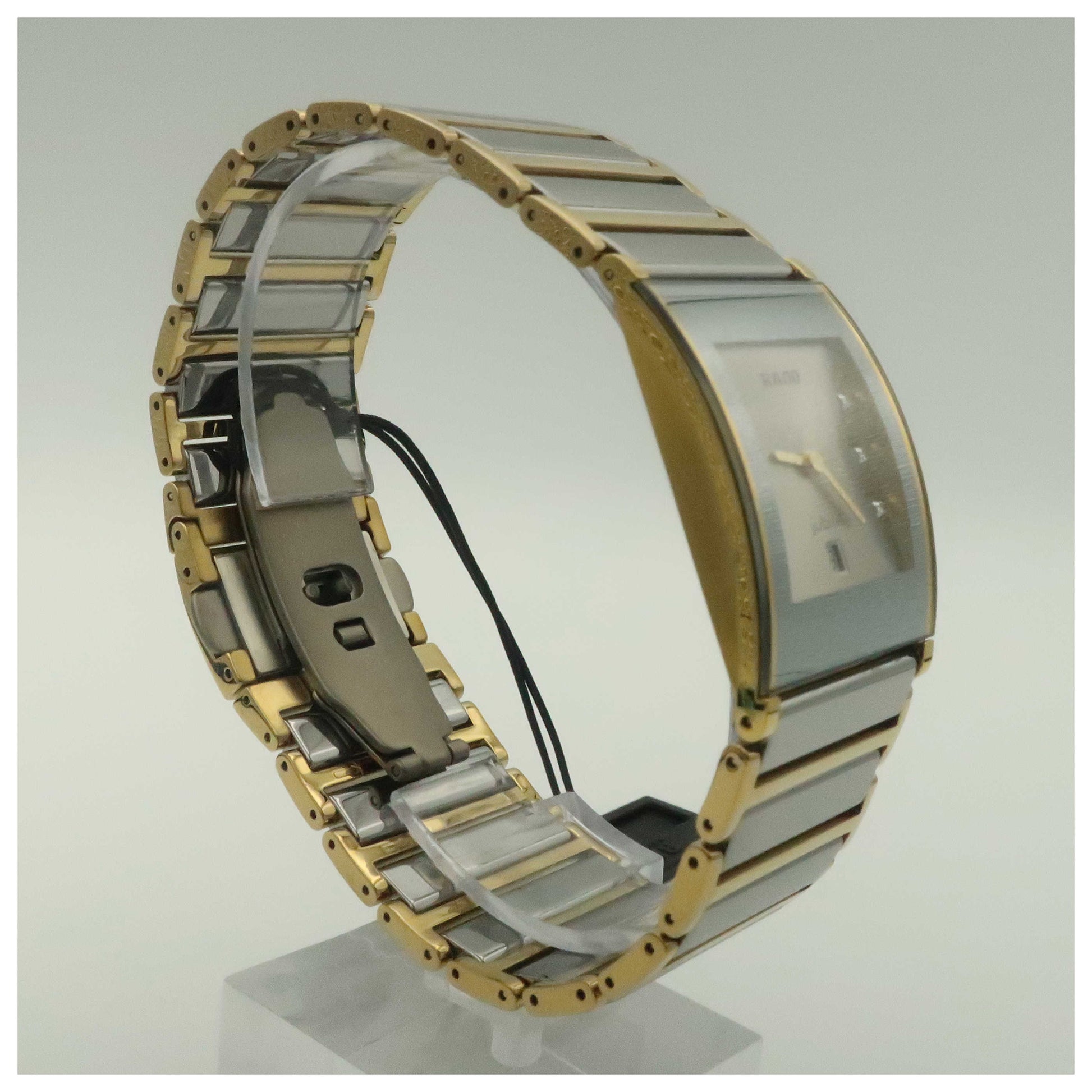 Rado Integral Women's Swiss Quartz (Battery-Powered) Watch R20749702-SD - Image #3