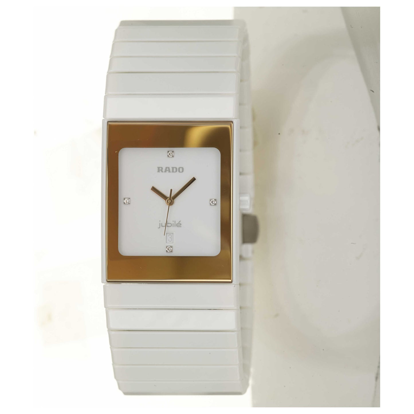 Front view of Rado Ceramica Women's Swiss Quartz (Battery-Powered) Watch R21984702-SD