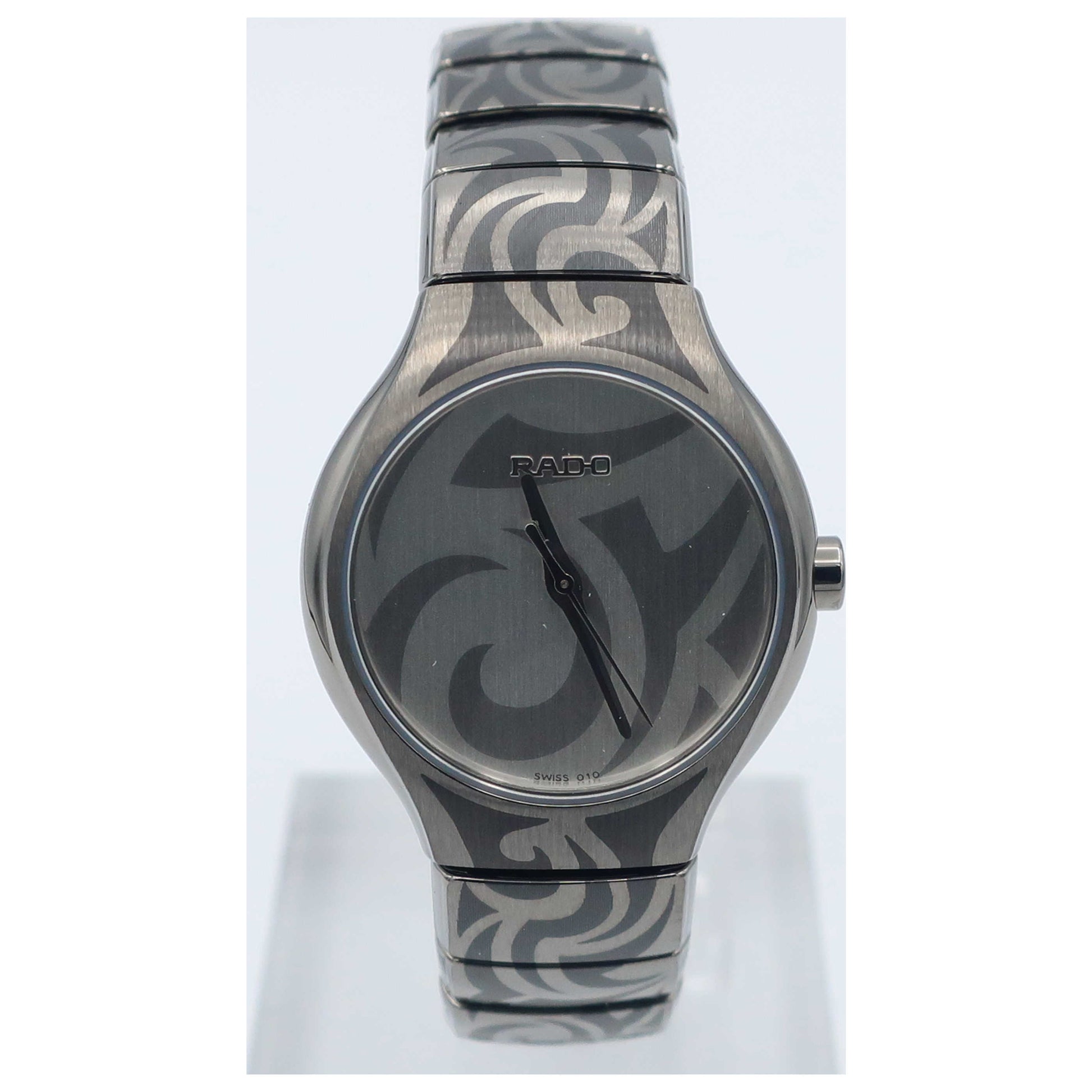 Front view of Rado Rado True Women's Swiss Quartz (Battery-Powered) Watch R27689102-SD