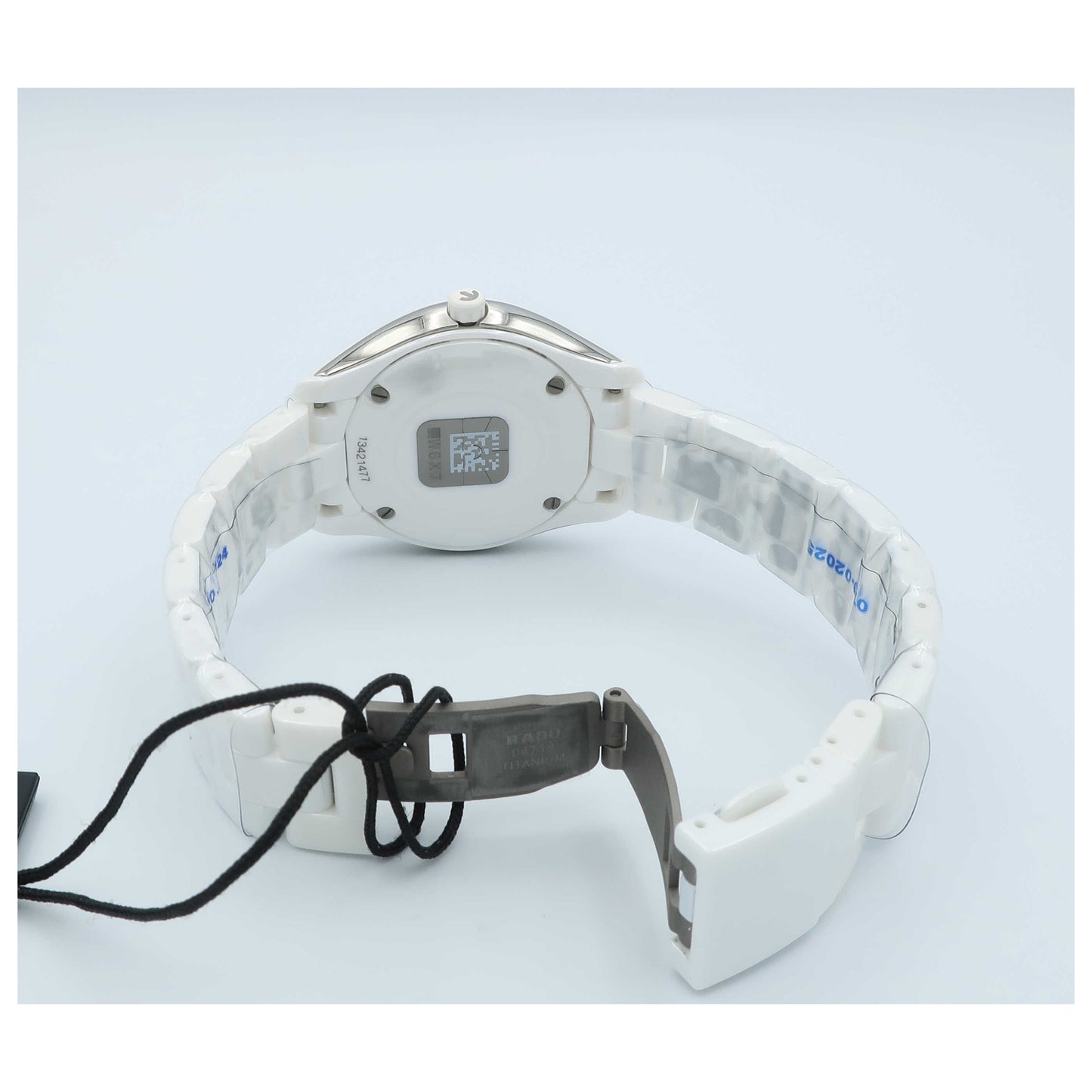 Rado HyperChrome Women's Swiss Quartz (Battery-Powered) Watch R32321012-SD - Image #2