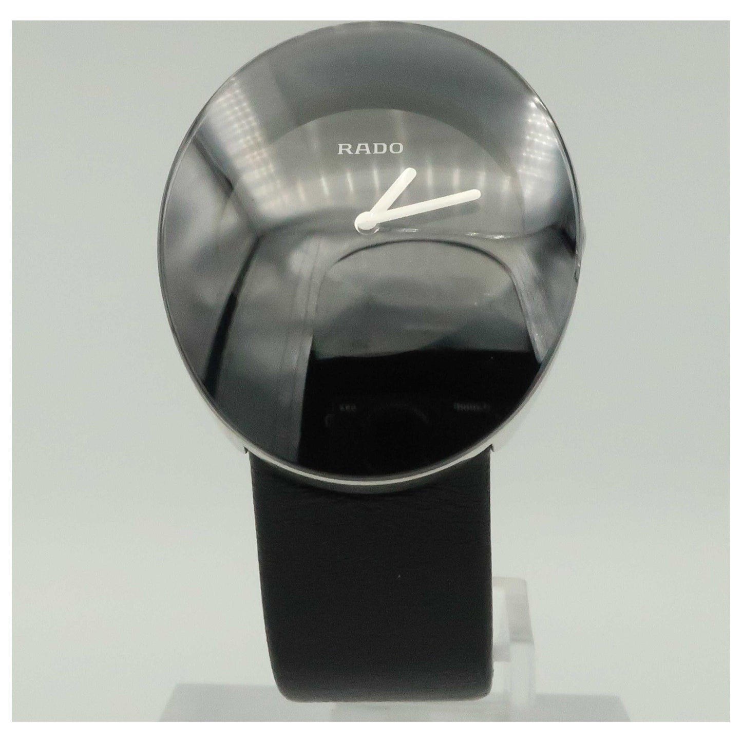 Front view of Rado Esenza Women's Swiss Quartz (Battery-Powered) Watch R53739155-SDV