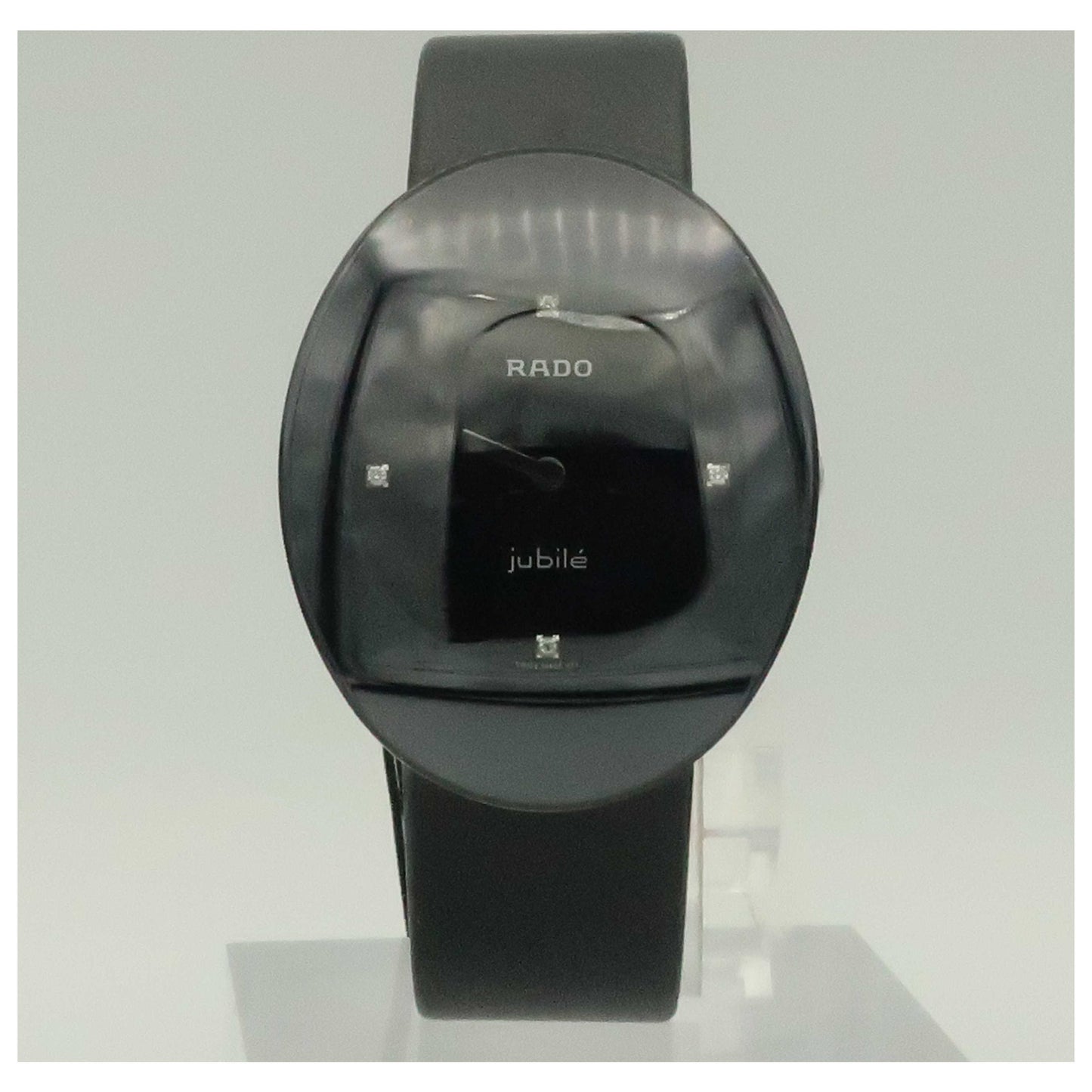 Front view of Rado Esenza Women's Swiss Quartz (Battery-Powered) Watch R53739715-SDV