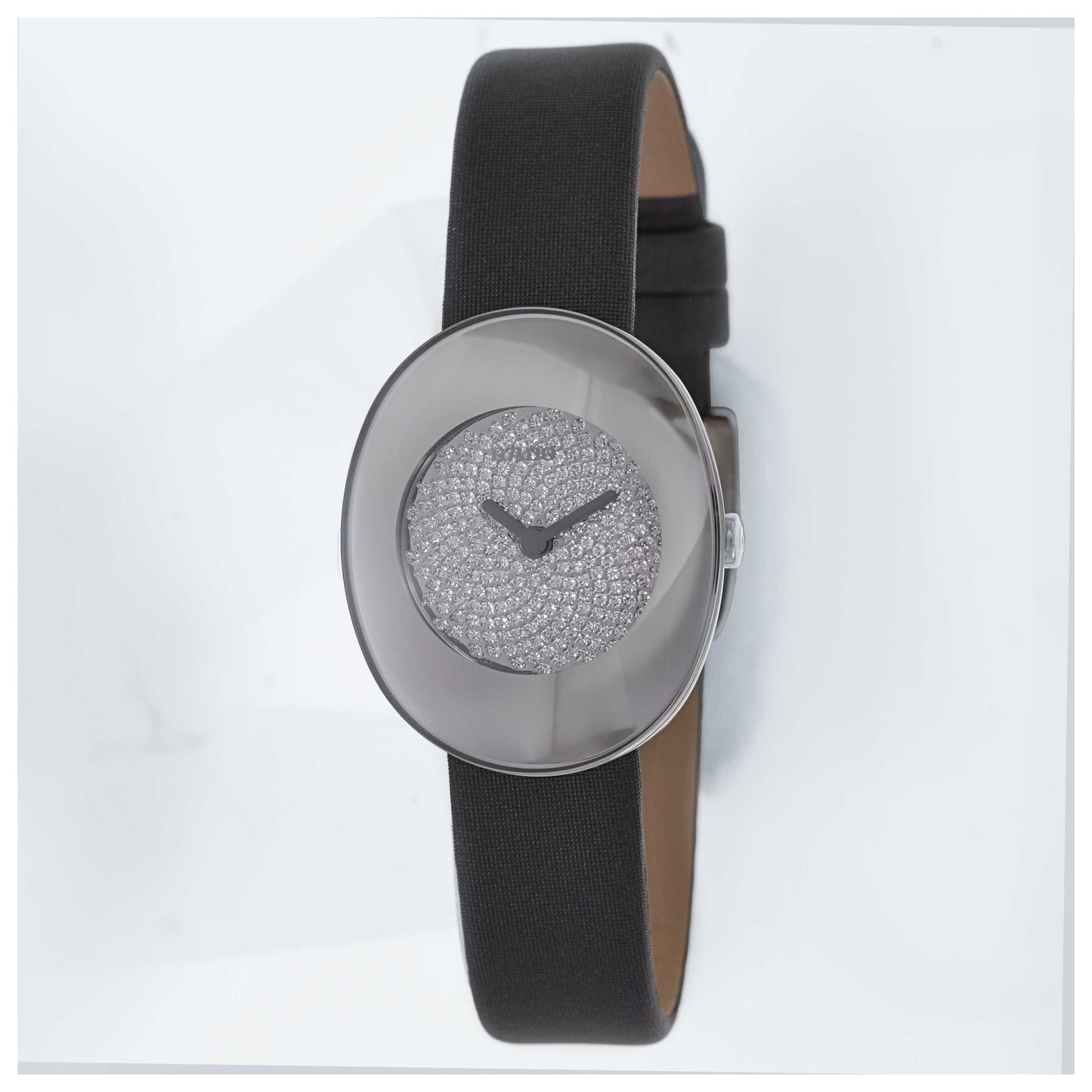 Front view of Rado Esenza Women's Swiss Quartz (Battery-Powered) Watch R53921706-SD