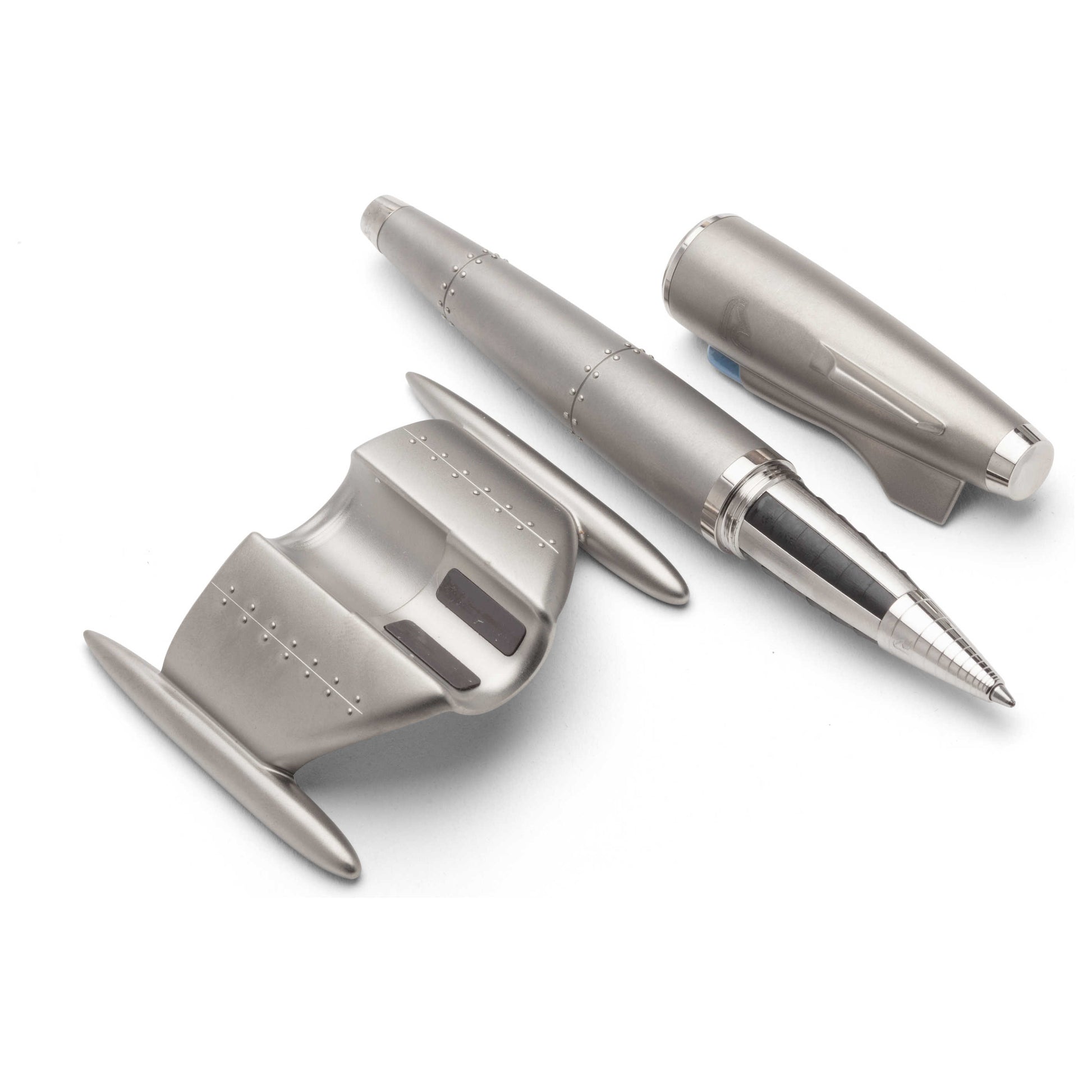 Right view of Romain Jerome Moon Fighter Pen RJ.M.OE.IN.002.01