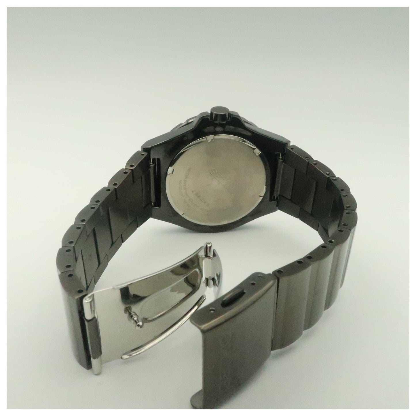 Seiko Bracelet Men's Japanese Quartz (Battery-Powered) Watch SGEG25-PO - Image #7