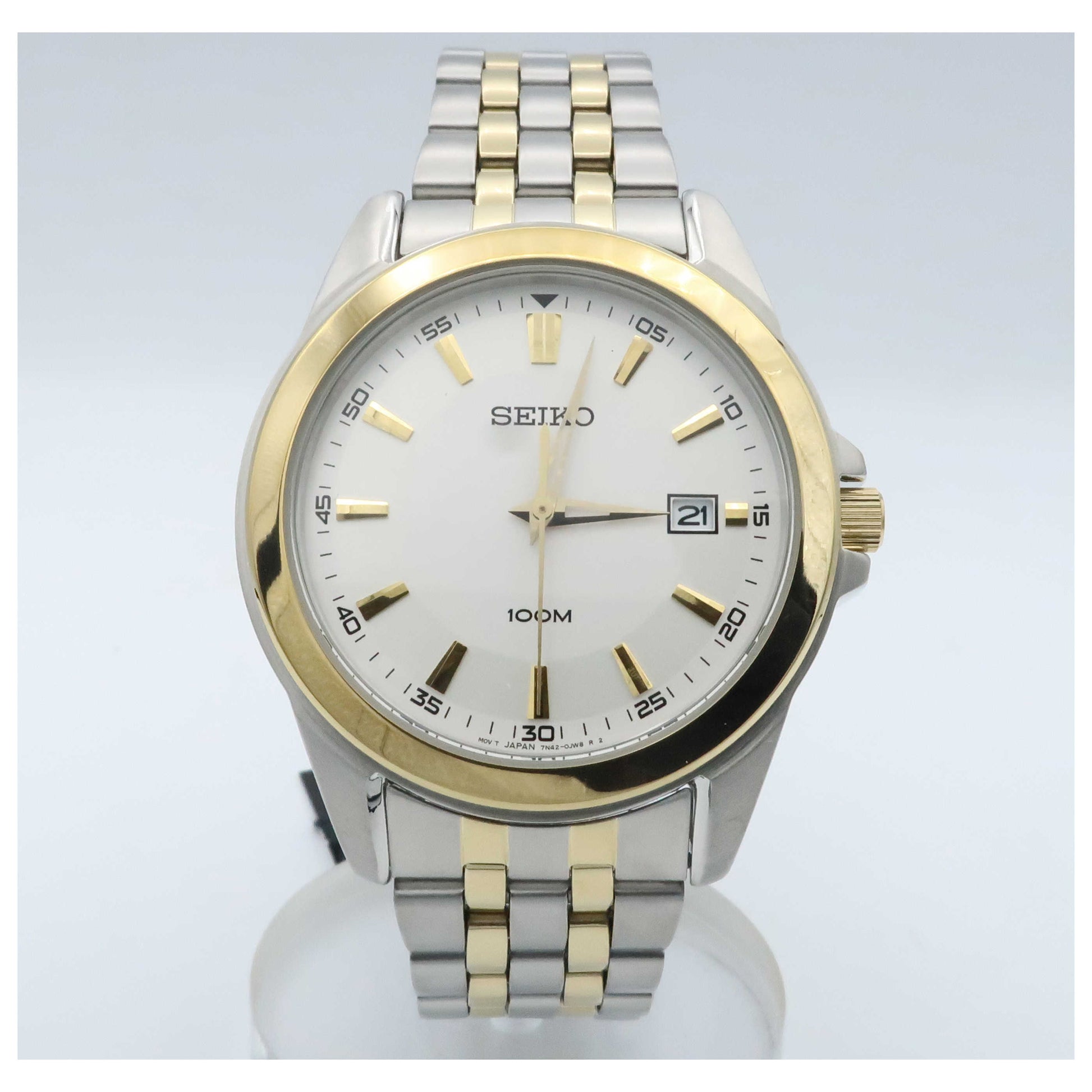 Front view of Seiko Bracelet Men's Japanese Quartz (Battery-Powered) Watch SGEG88-SDV