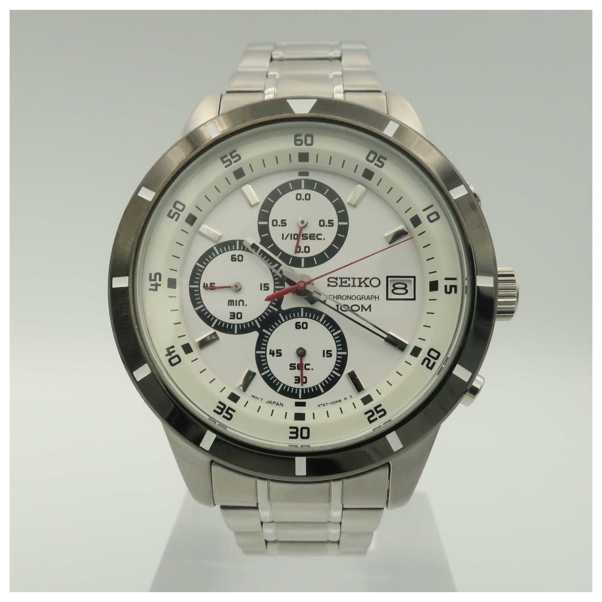 Front view of Seiko Special Value Men's Japanese Quartz (Battery-Powered) Watch SKS579-SDV