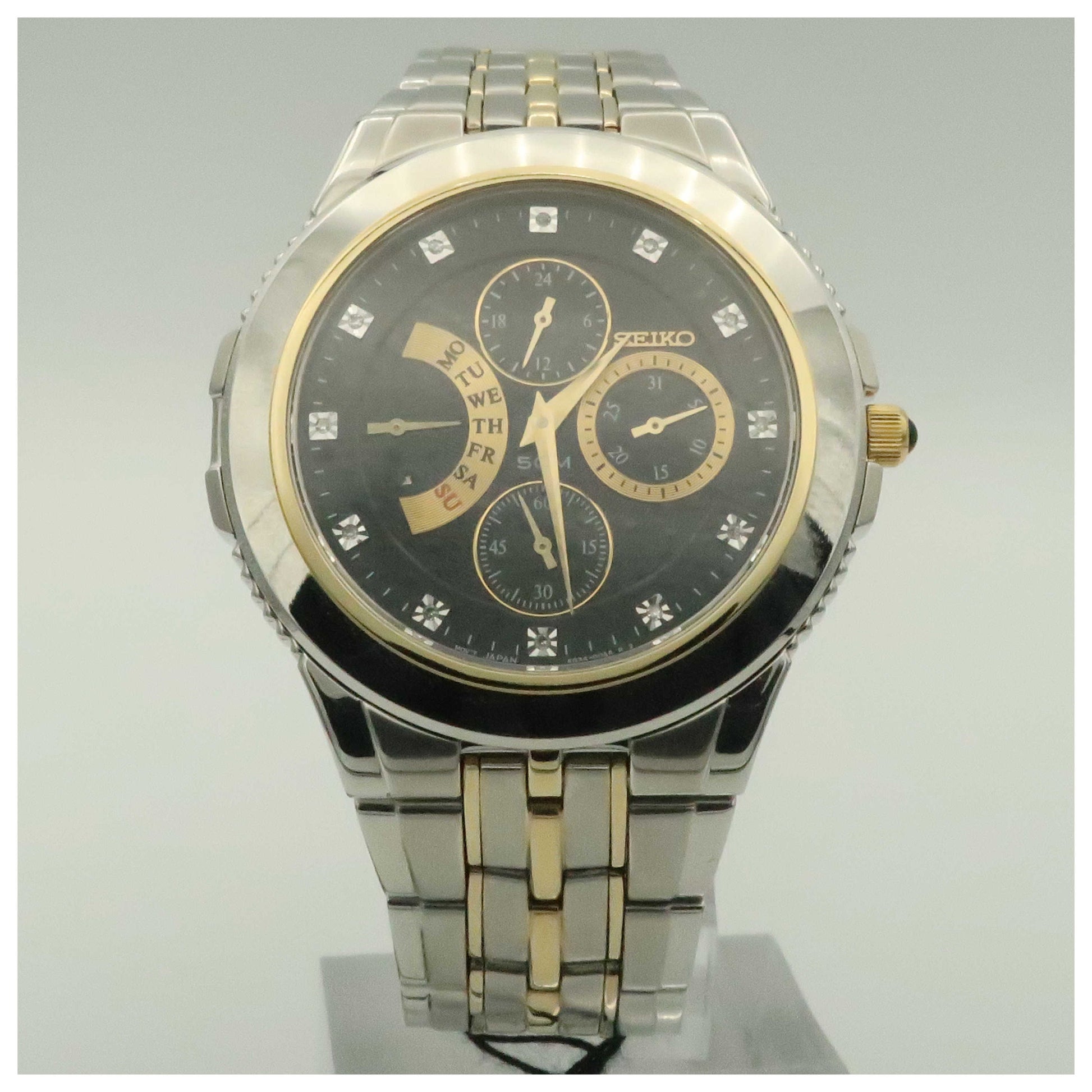 Front view of Seiko Le Grand Sport Men's Watch SRL002-PO