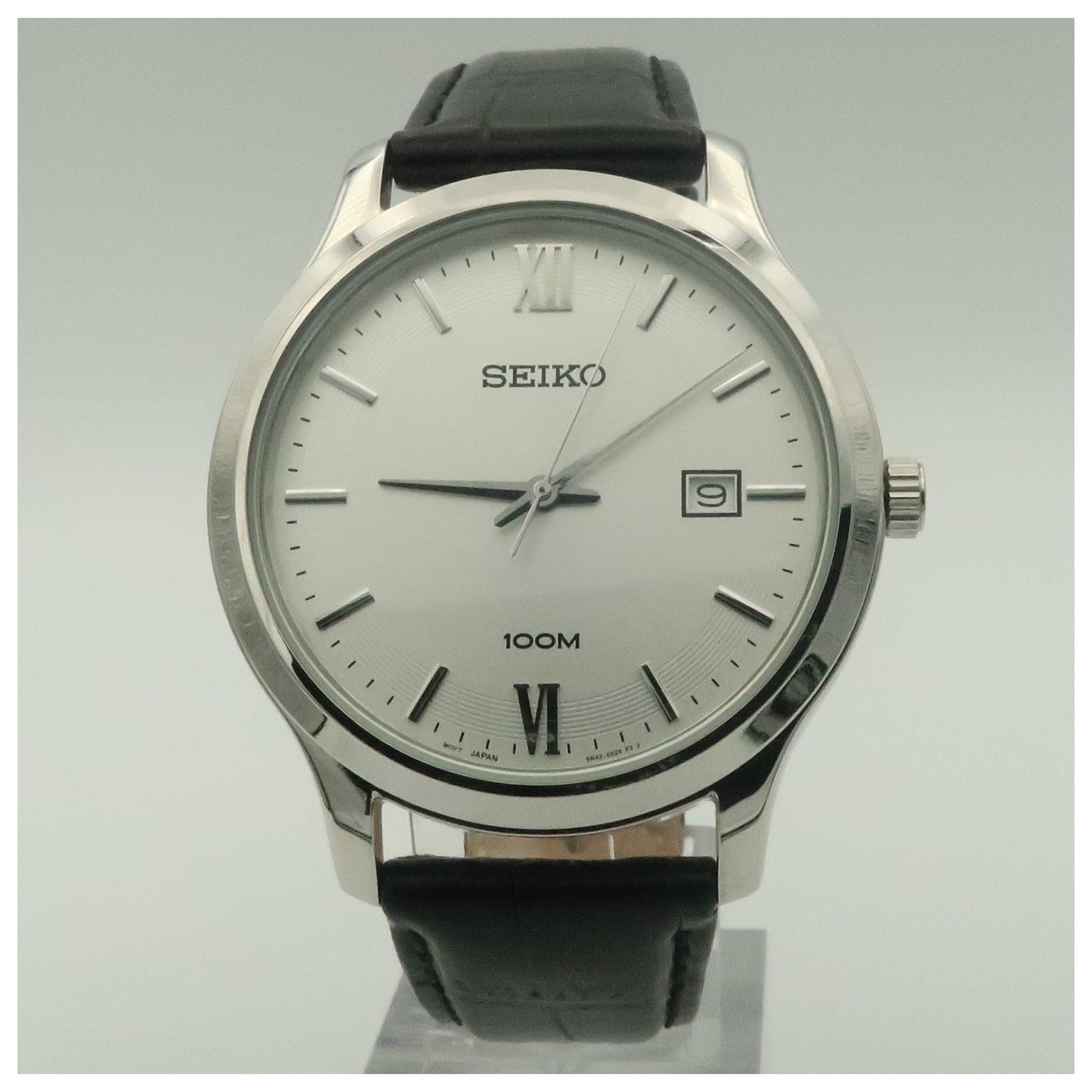 Front view of Seiko Special Value Men's Japanese Quartz (Battery-Powered) Watch SUR225-PO
