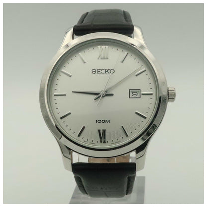Front view of Seiko Special Value Men's Japanese Quartz (Battery-Powered) Watch SUR225-PO