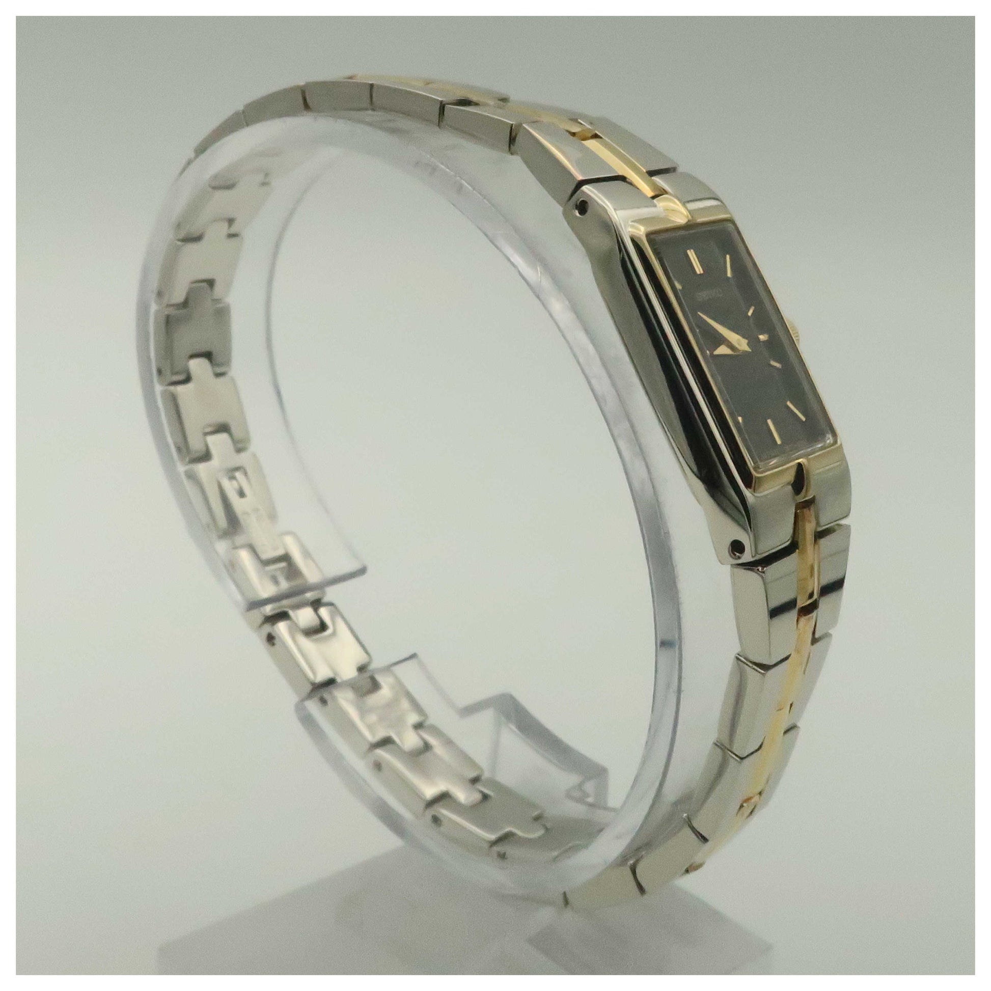 Seiko Bracelet Women's Japanese Quartz (Battery-Powered) Watch SZZC42-PO - Image #3