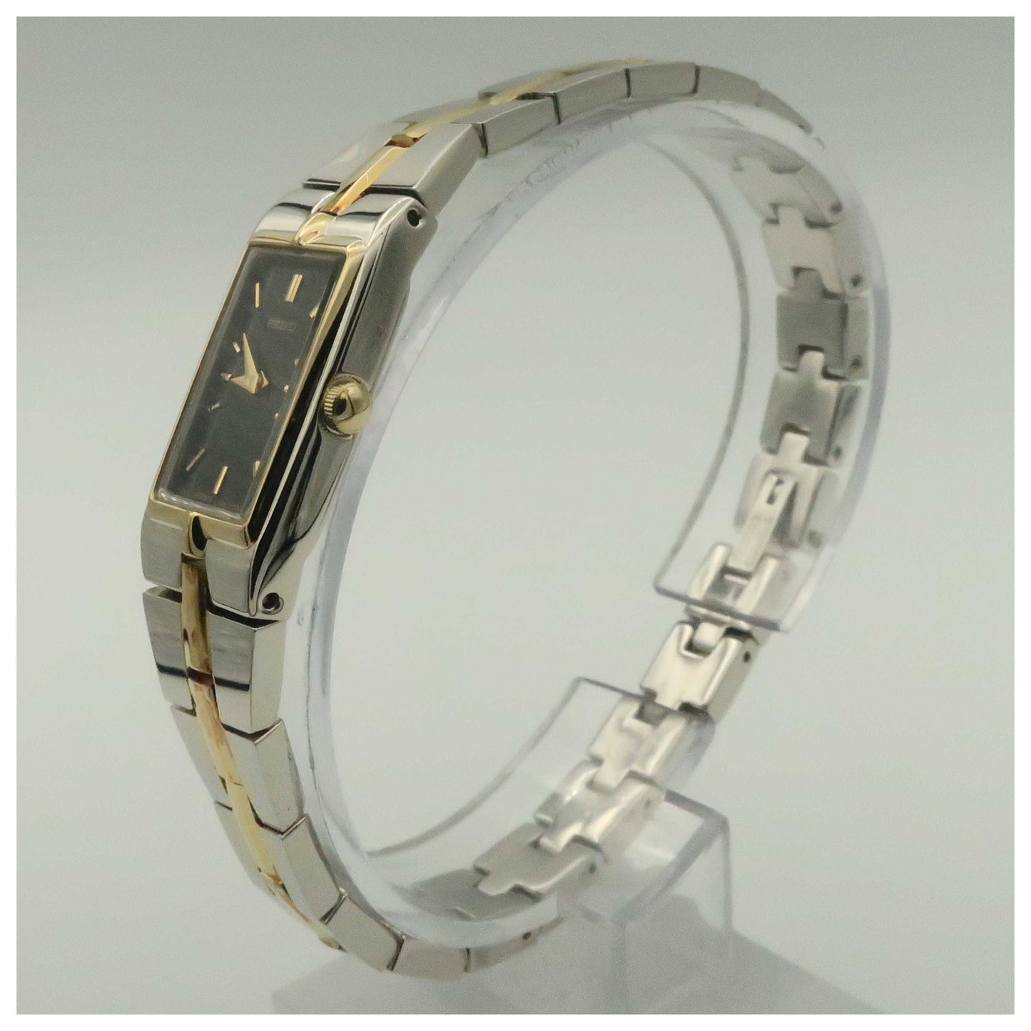 Seiko Bracelet Women's Japanese Quartz (Battery-Powered) Watch SZZC42-PO - Image #4