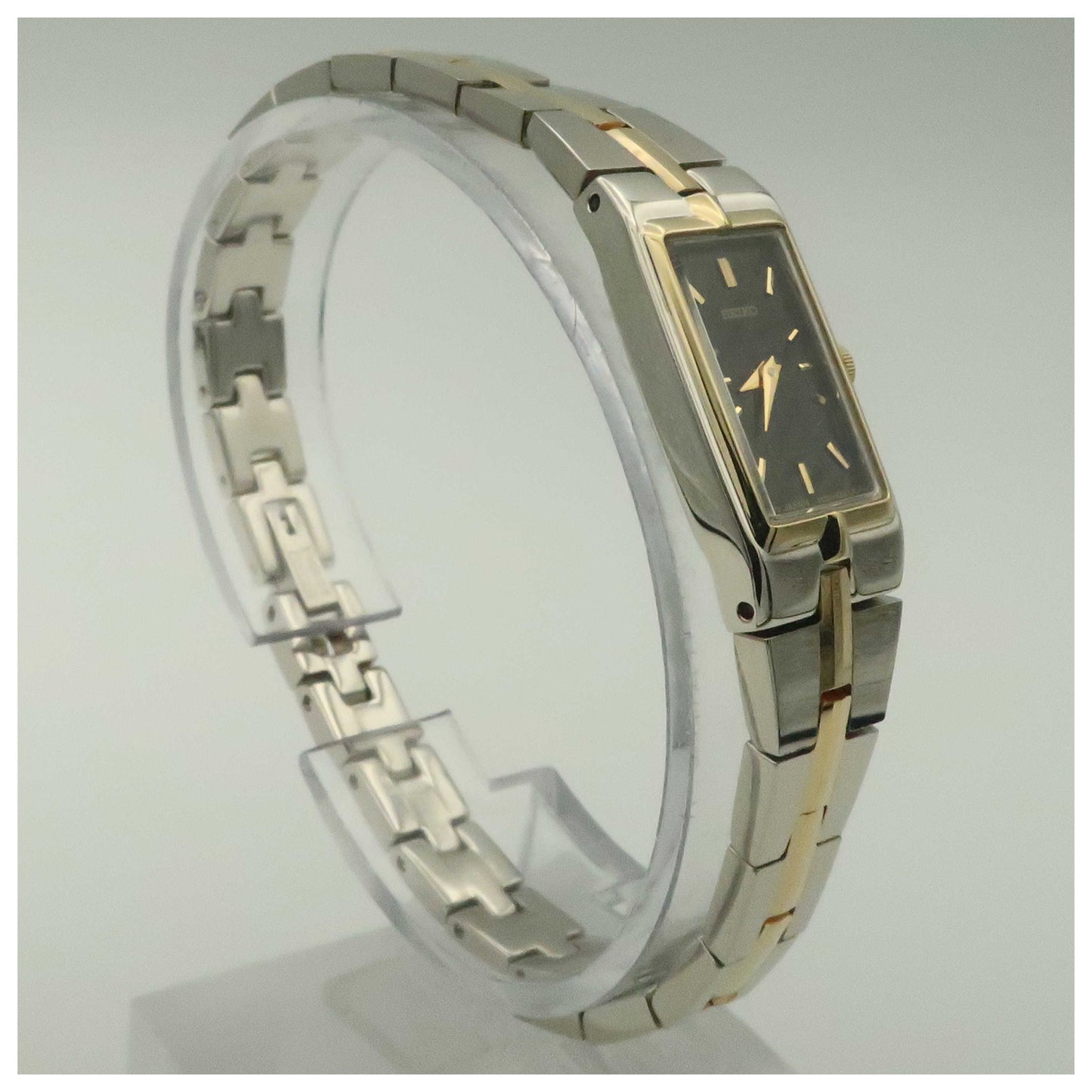Seiko Bracelet Women's Japanese Quartz (Battery-Powered) Watch SZZC42-SD - Image #3