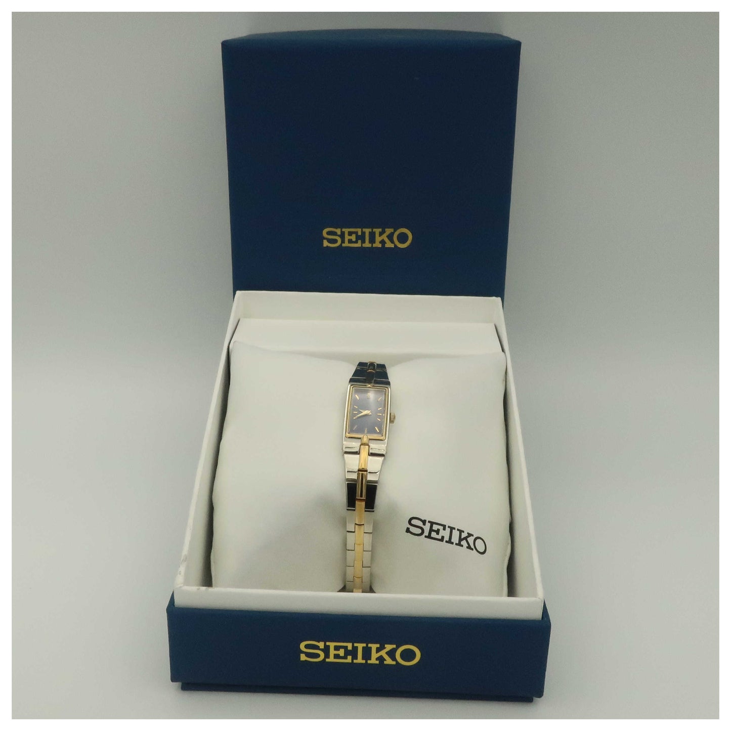 Seiko Bracelet Women's Japanese Quartz (Battery-Powered) Watch SZZC46-PO - Image #6