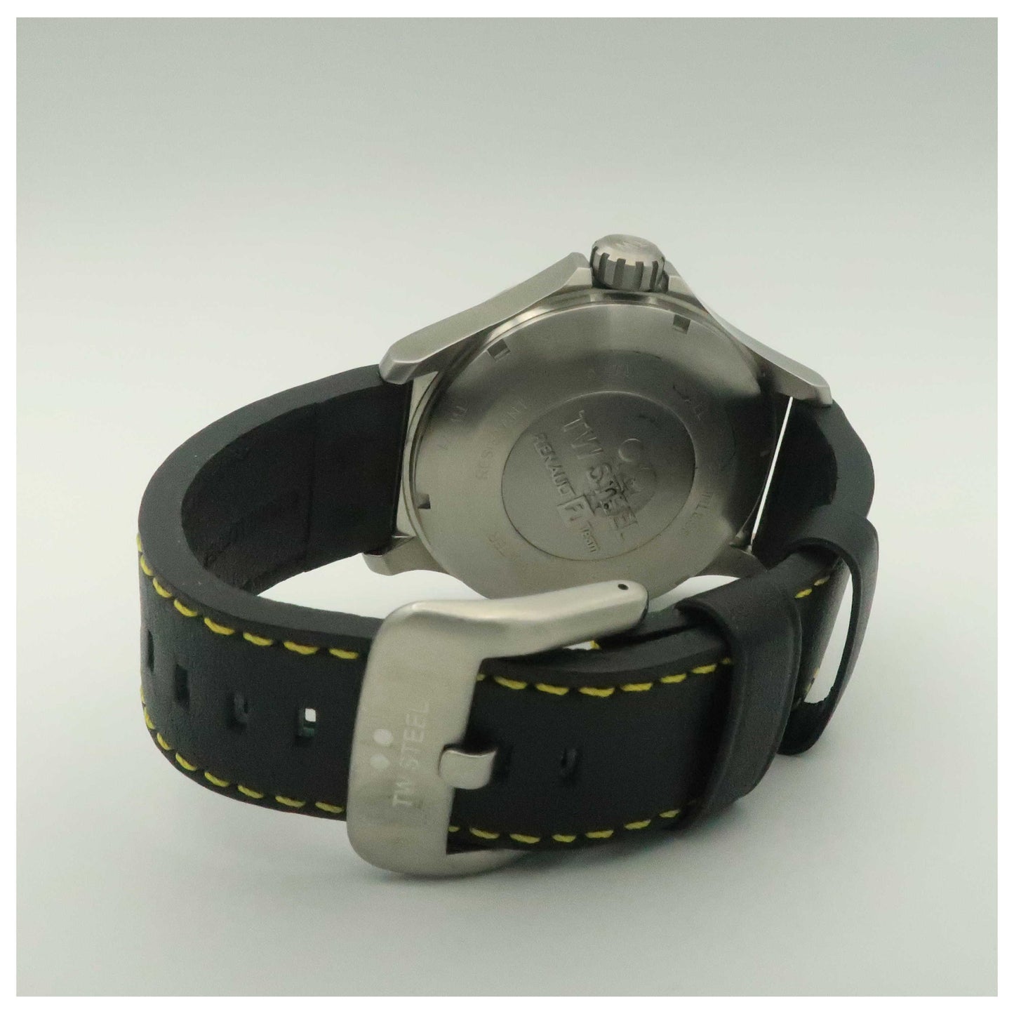 TW Steel Renault F1 Team Pilot Men's Quartz Watch TW671-PO - Image #2