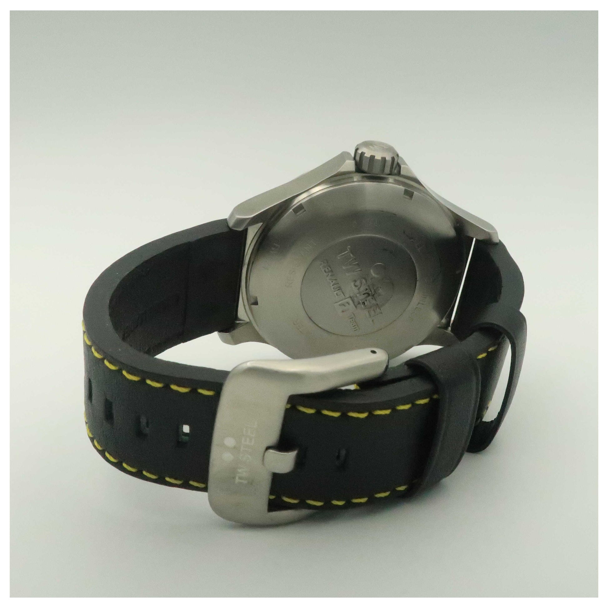 TW Steel Renault F1 Team Pilot Men's Quartz Watch TW671-PO - Image #2