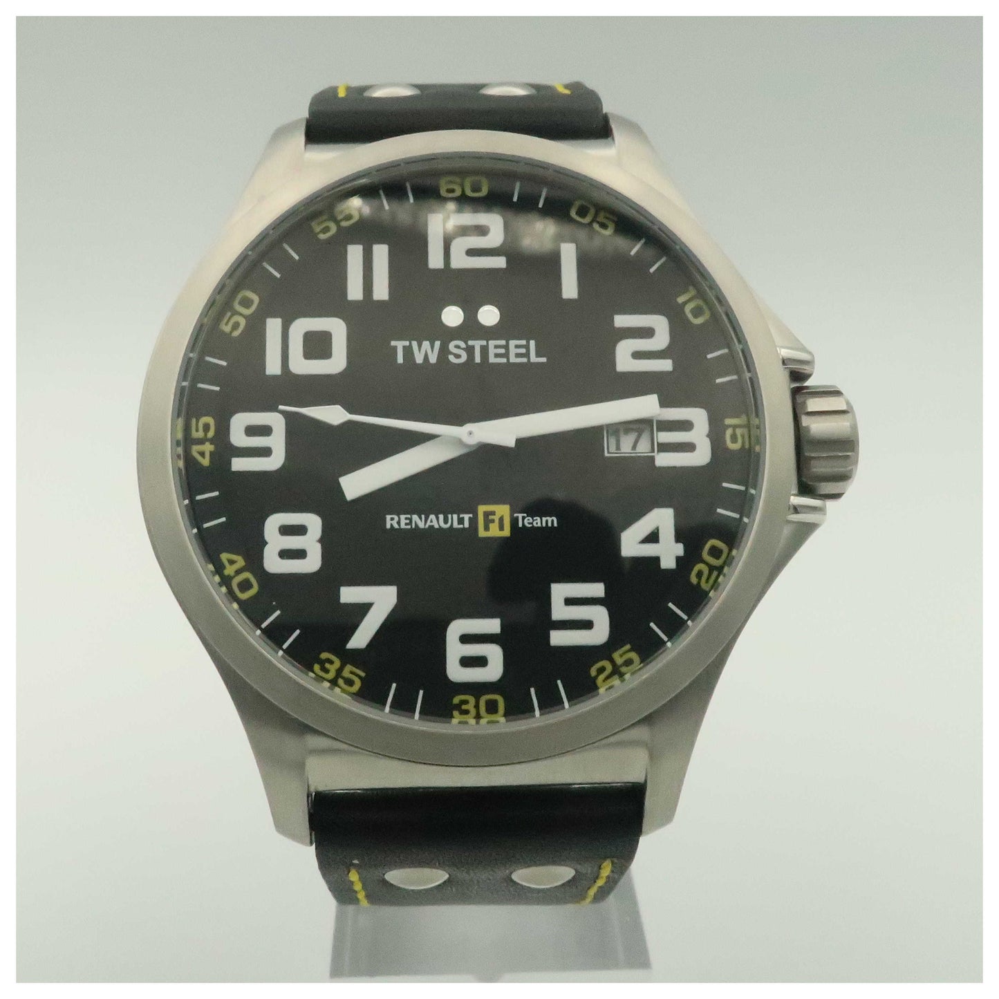 Front view of TW Steel Renault F1 Team Pilot Men's Quartz Watch TW671-PO