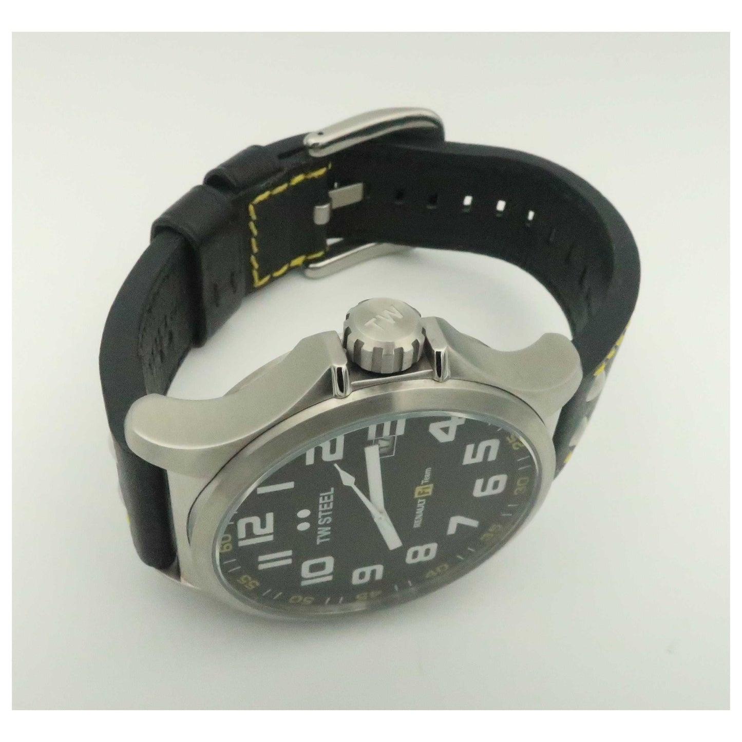 TW Steel Renault F1 Team Pilot Men's Quartz Watch TW671-PO - Image #8