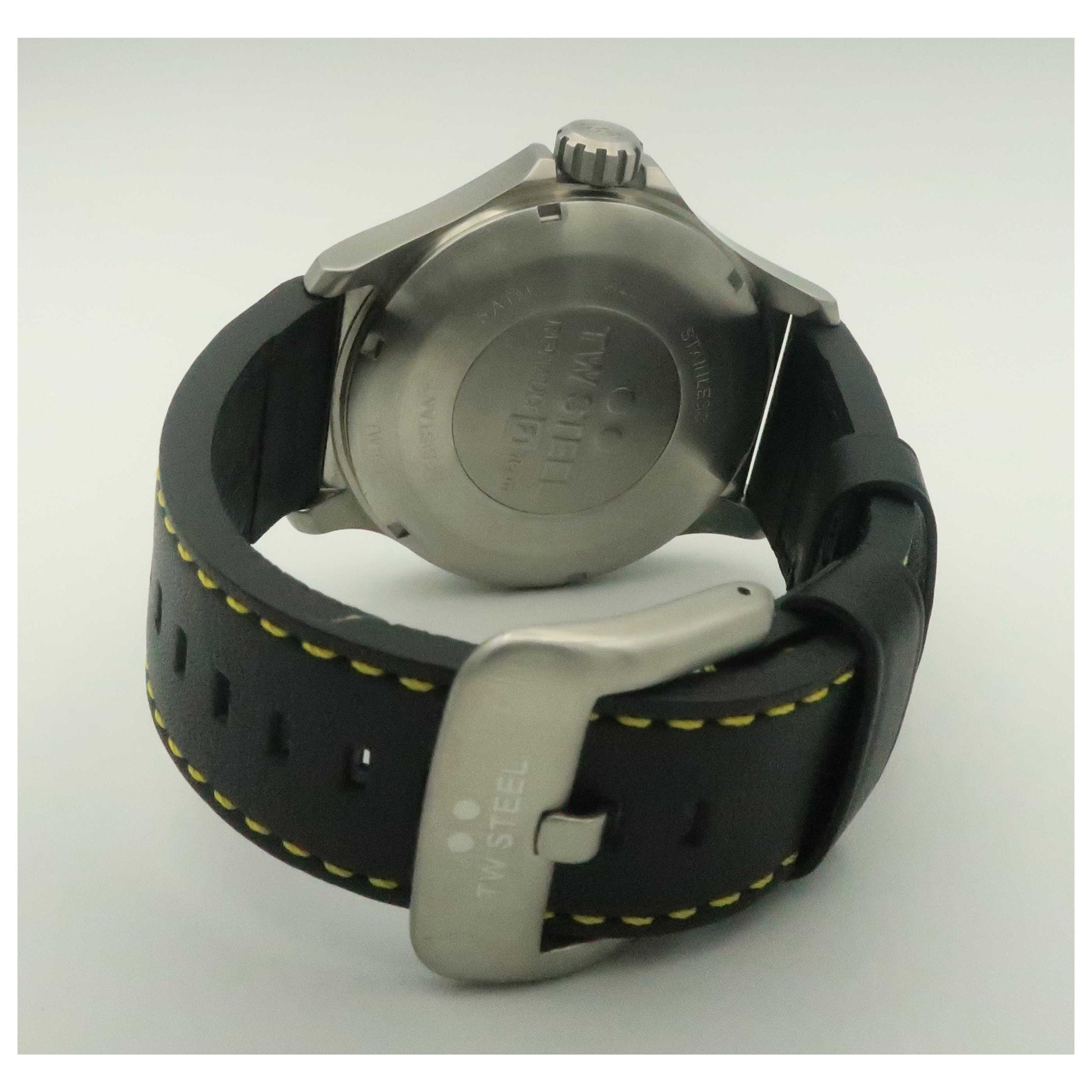 TW Steel Renault F1 Team Pilot Men's Quartz Watch TW671-SD - Image #2
