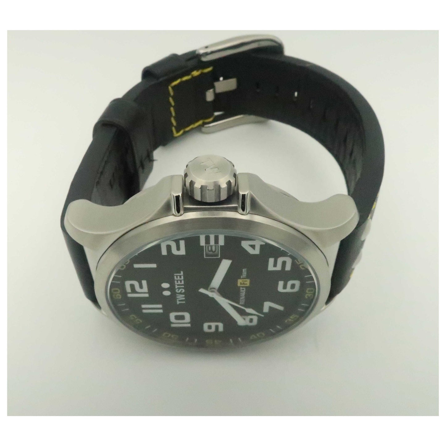 TW Steel Renault F1 Team Pilot Men's Quartz Watch TW671-SD - Image #8
